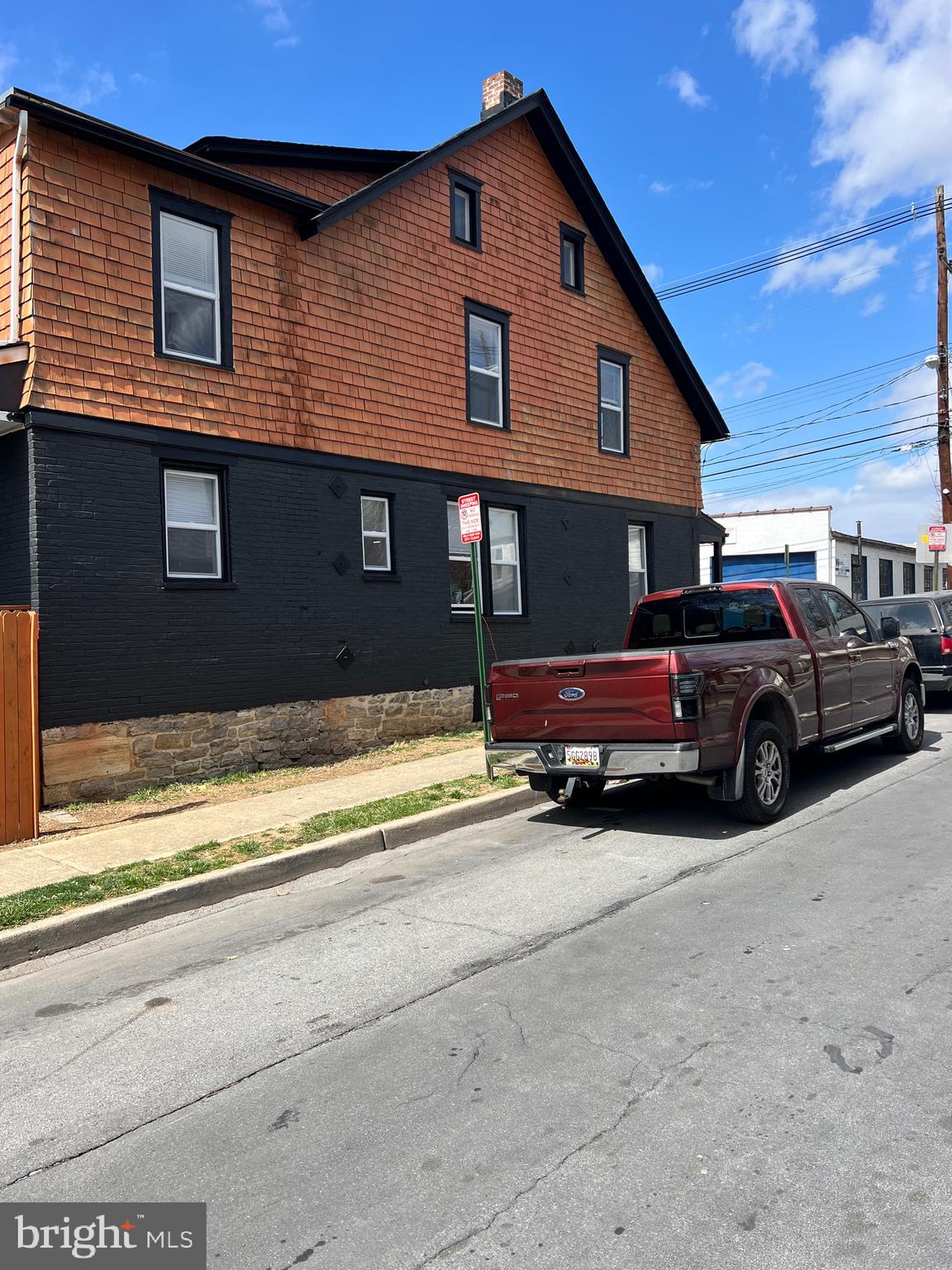 HAGERSTOWN - Residential