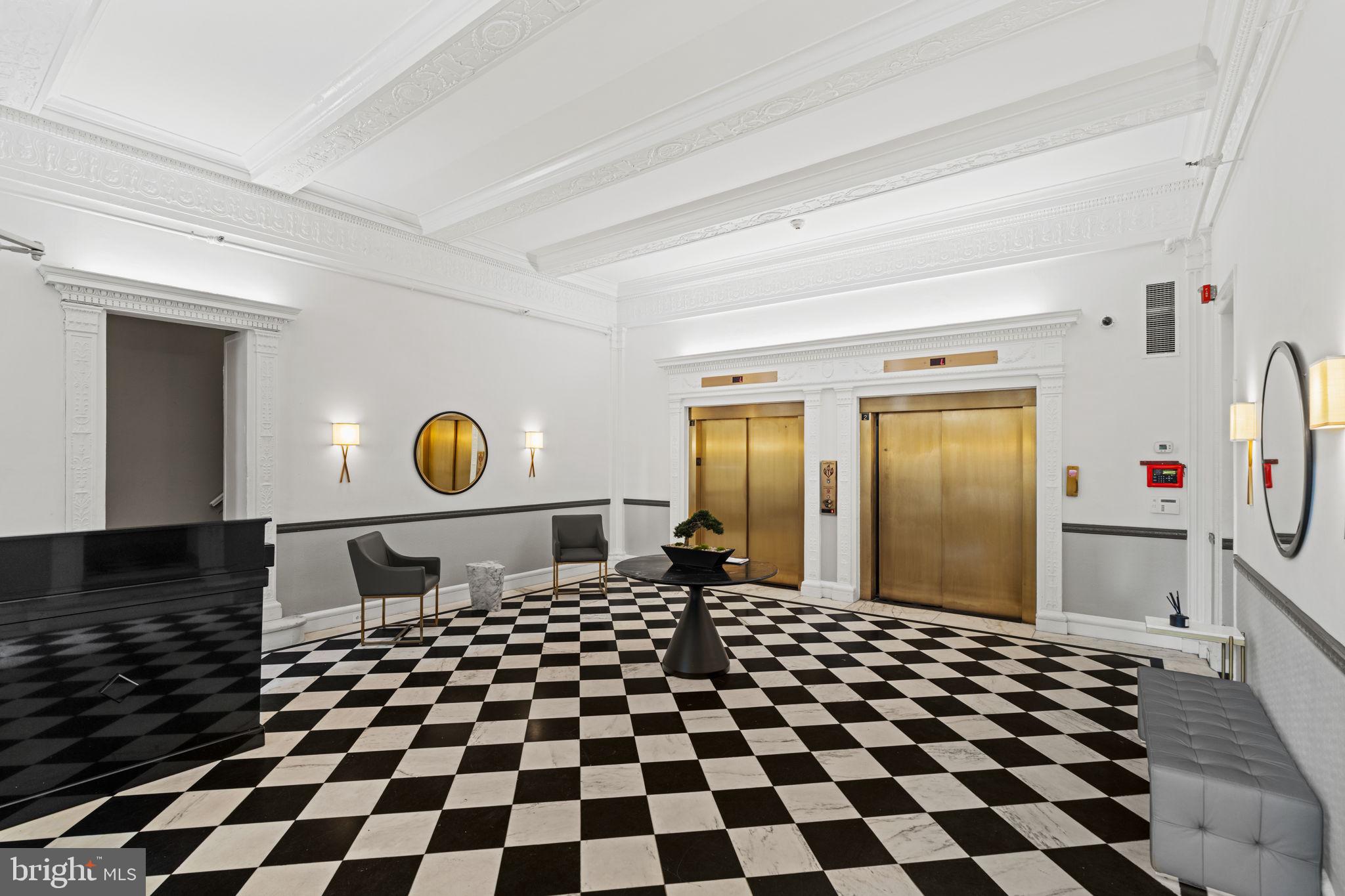 RITTENHOUSE SQUARE - Residential