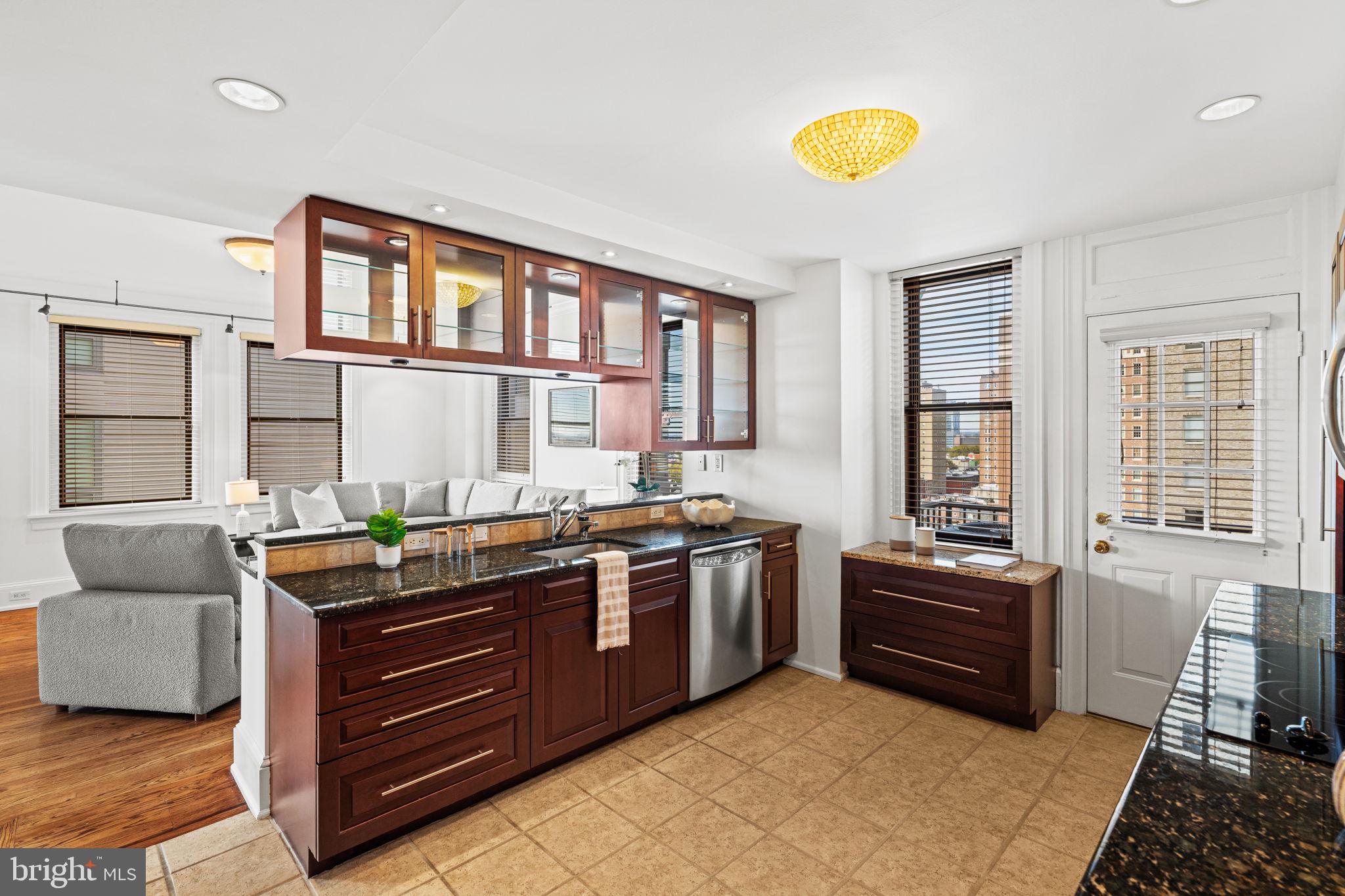 RITTENHOUSE SQUARE - Residential