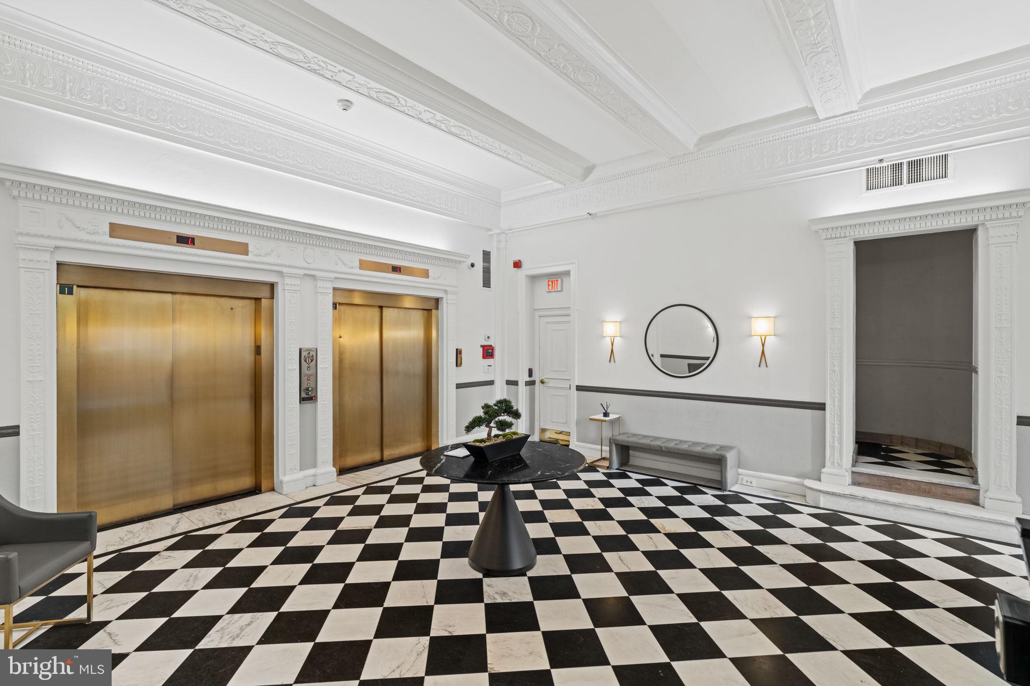 RITTENHOUSE SQUARE - Residential