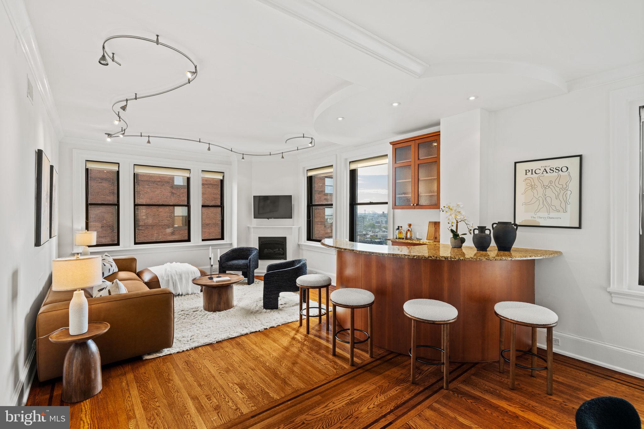 RITTENHOUSE SQUARE - Residential