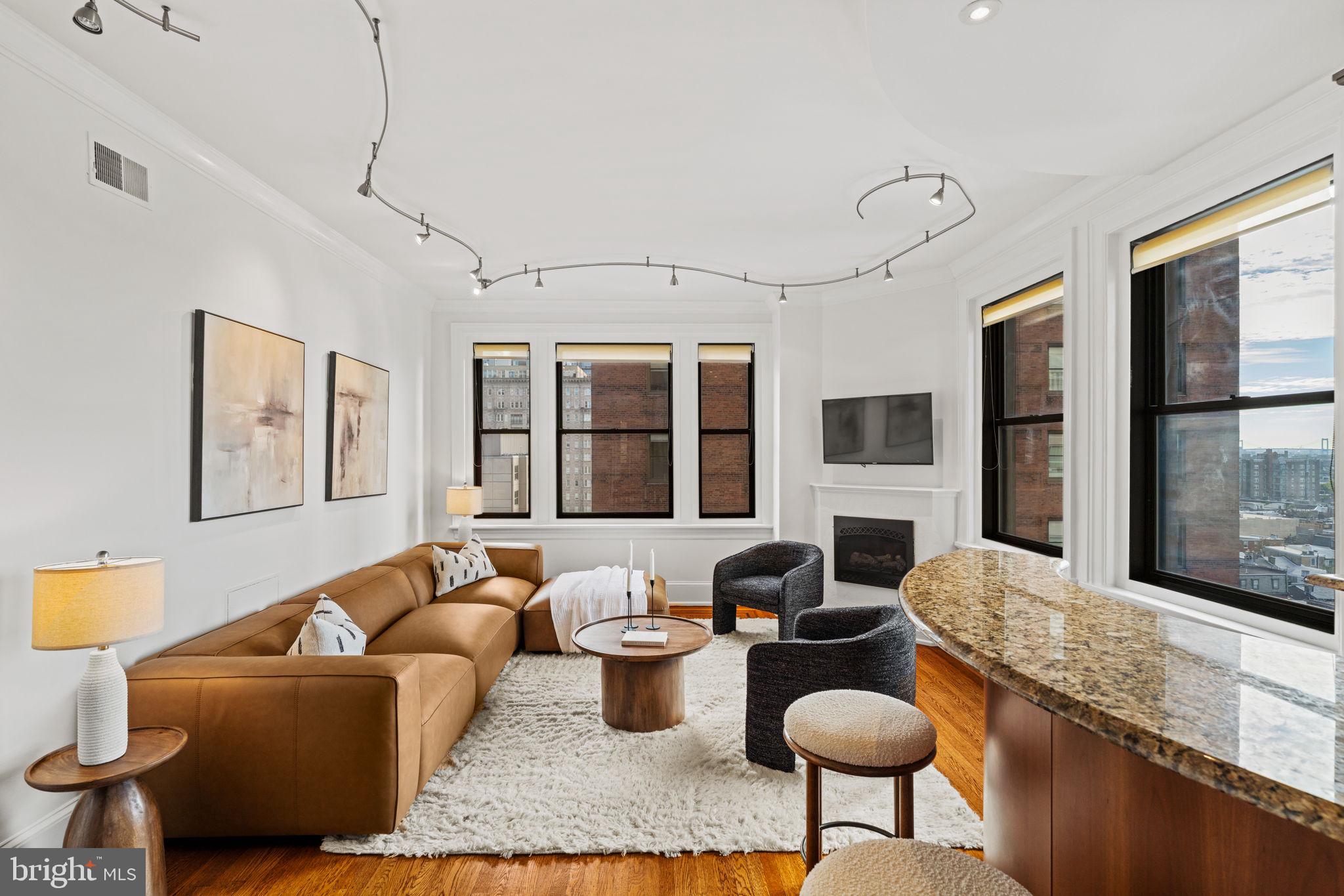 RITTENHOUSE SQUARE - Residential