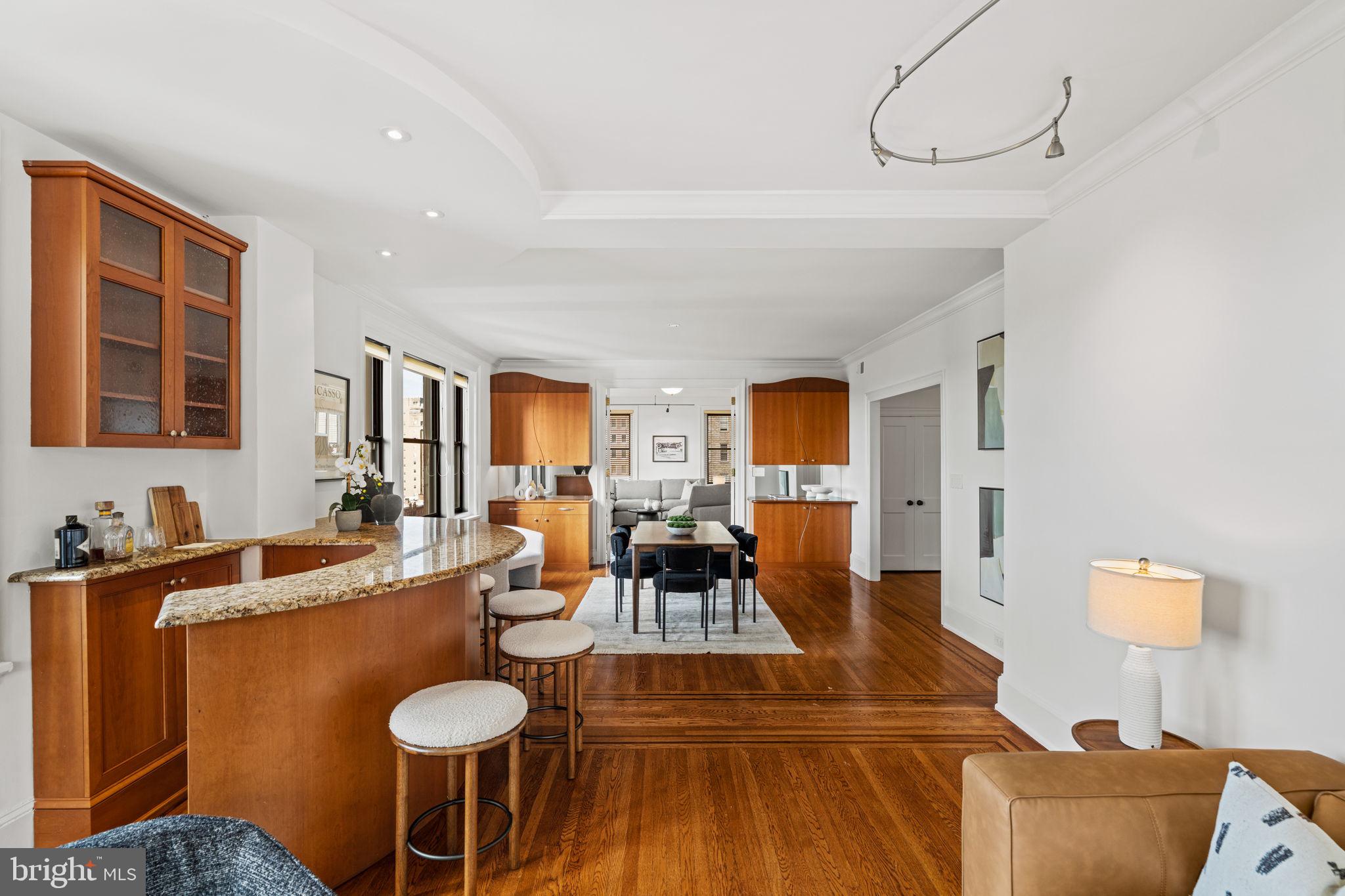 RITTENHOUSE SQUARE - Residential