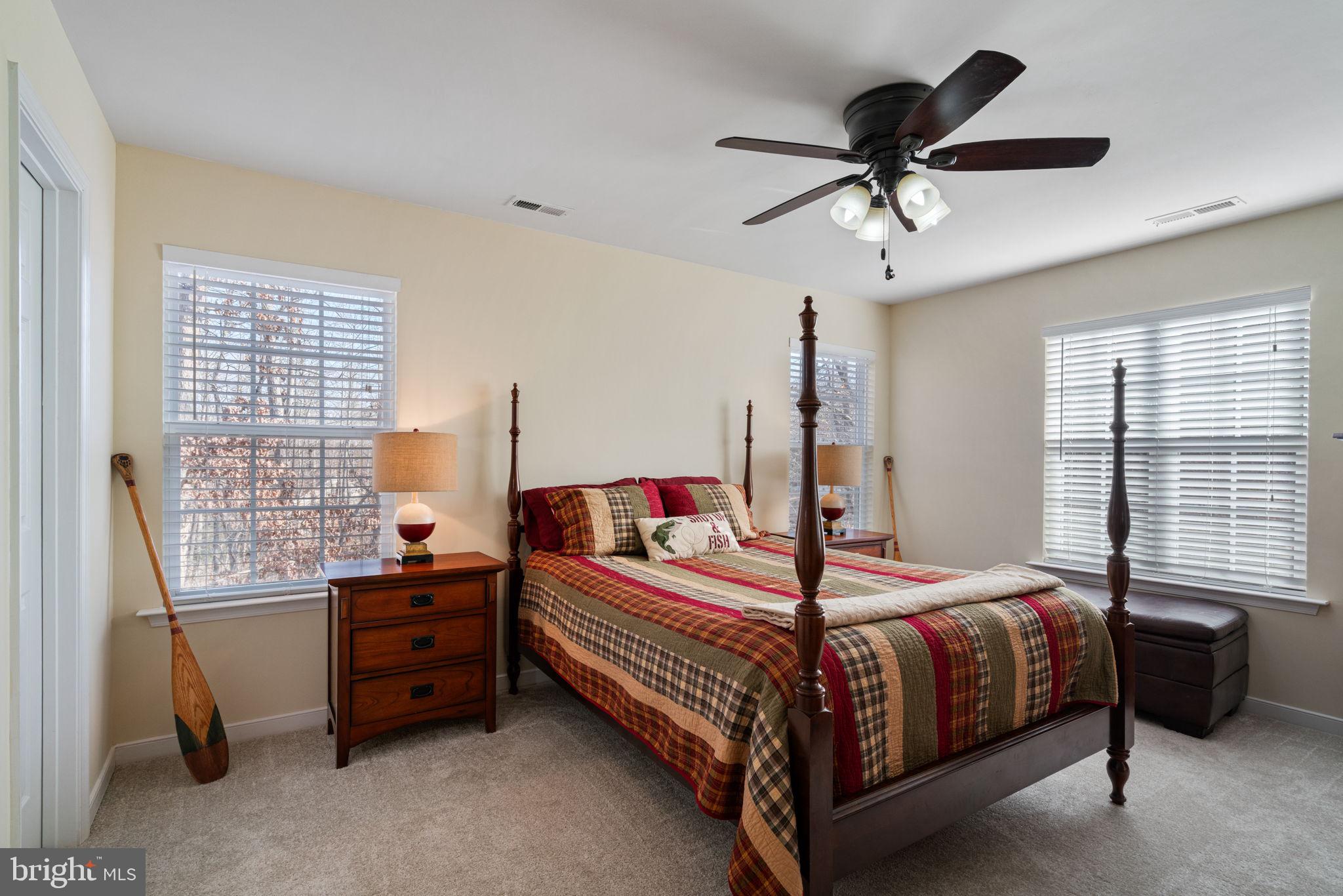 PINE HARBOUR - Residential