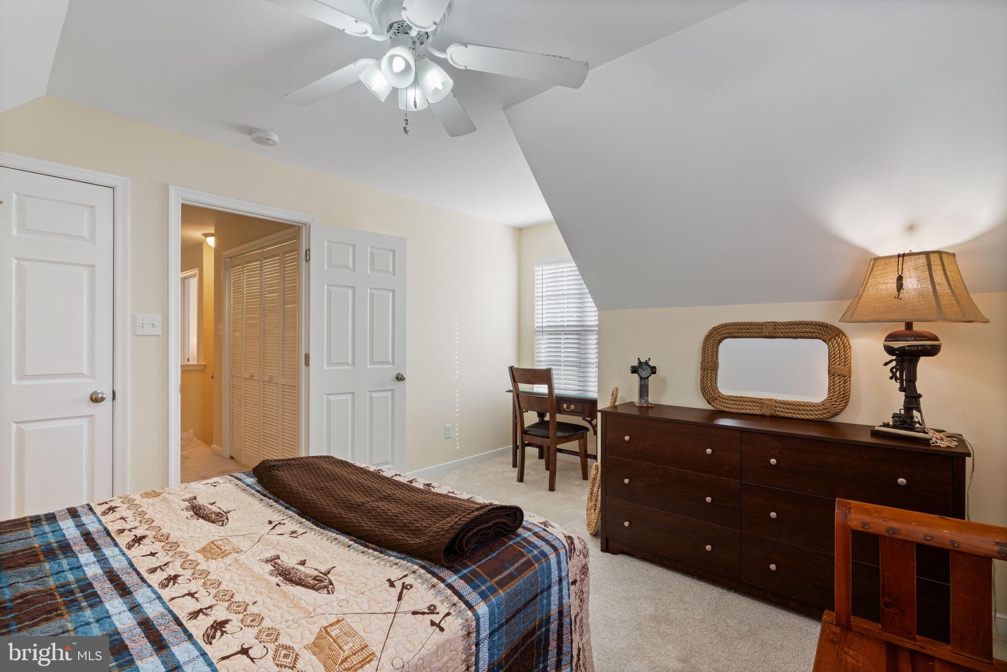 PINE HARBOUR - Residential