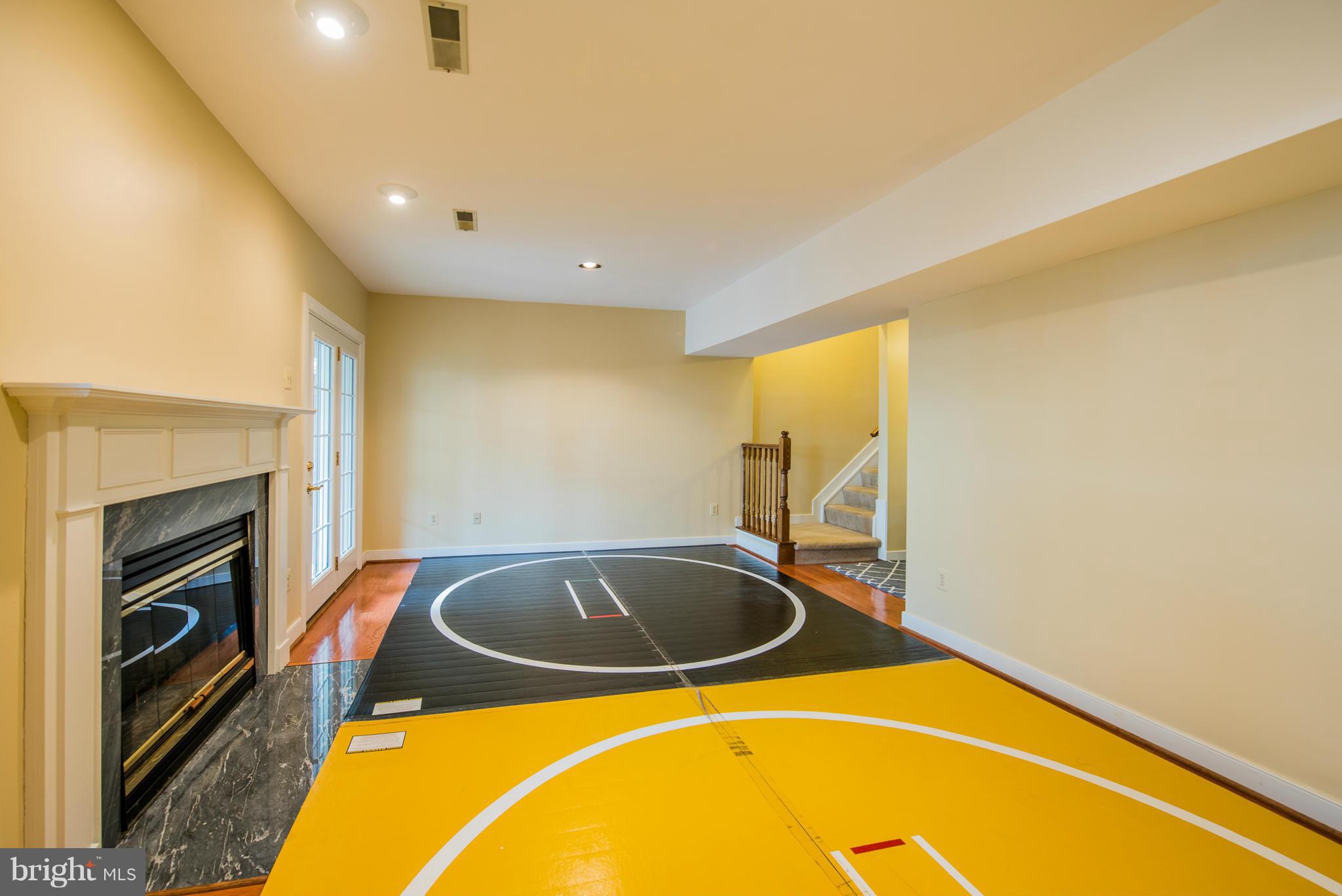 POTOMAC LAKES - Residential