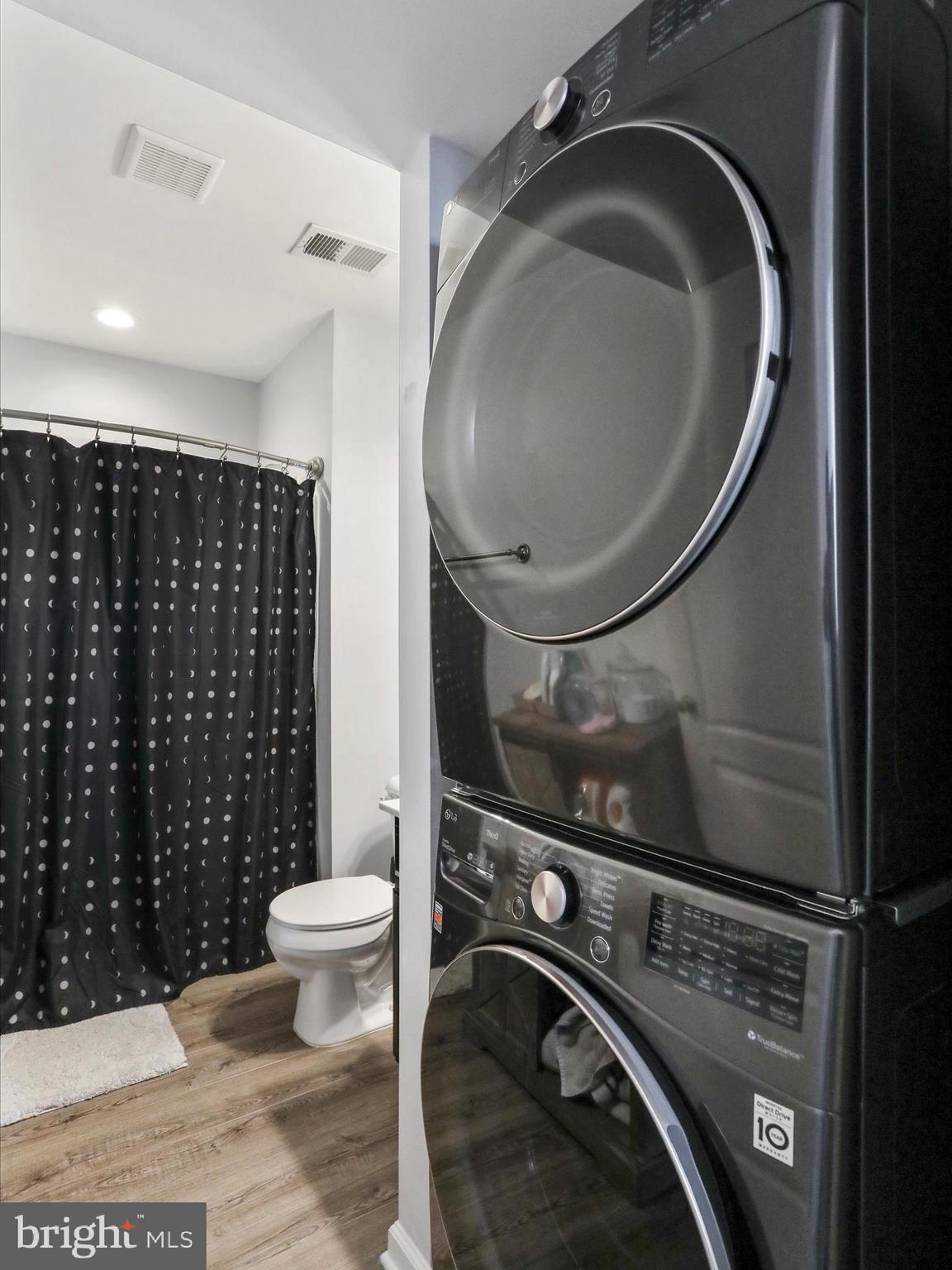 THE VINEYARDS - Residential