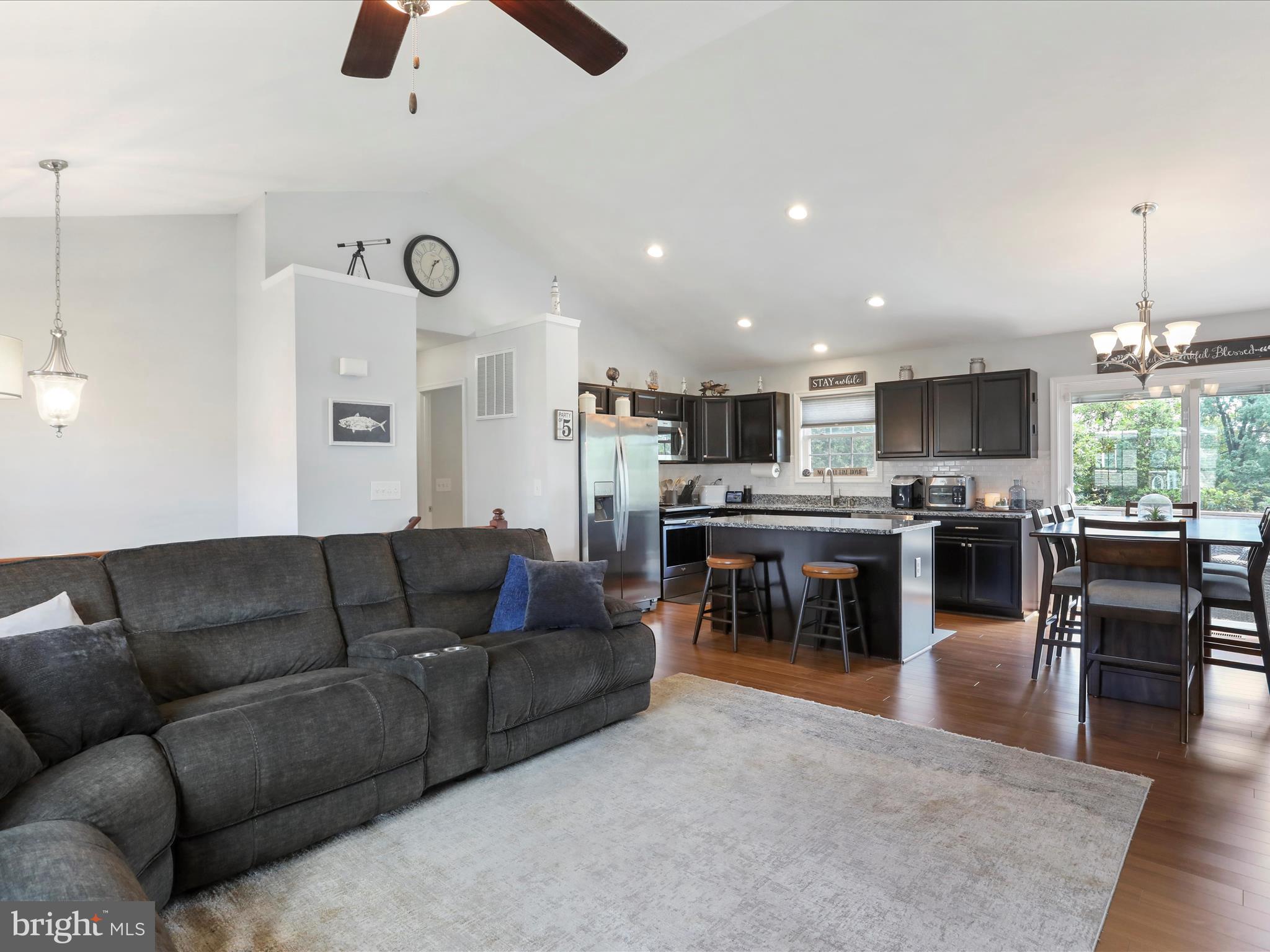 THE VINEYARDS - Residential