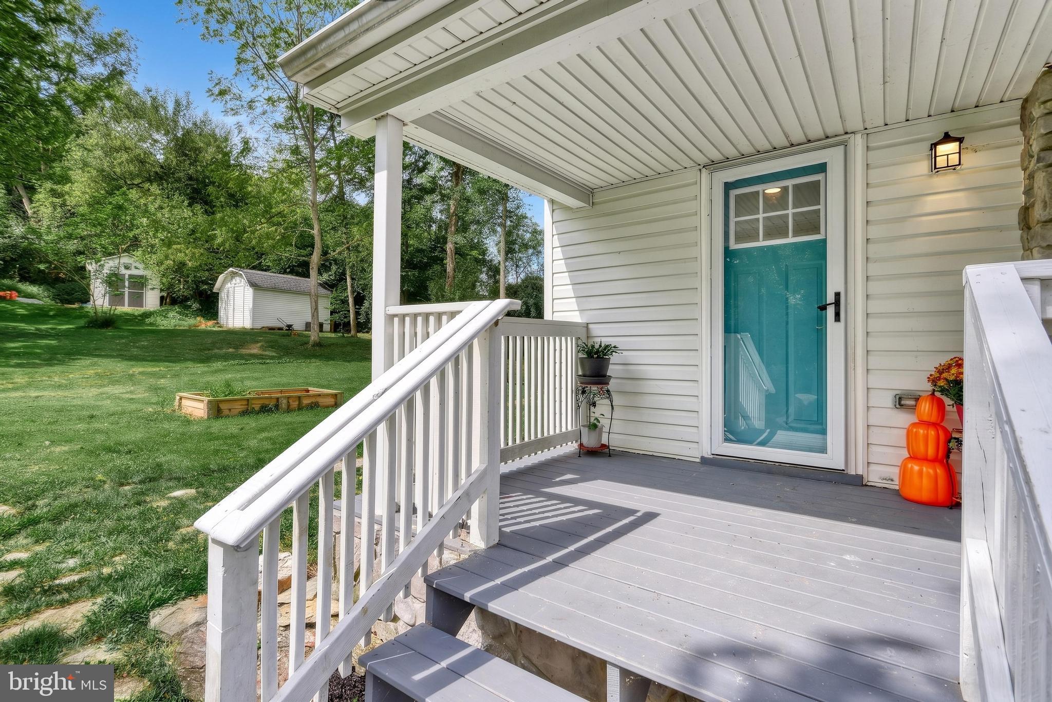 380 FRUITLYN DRIVE