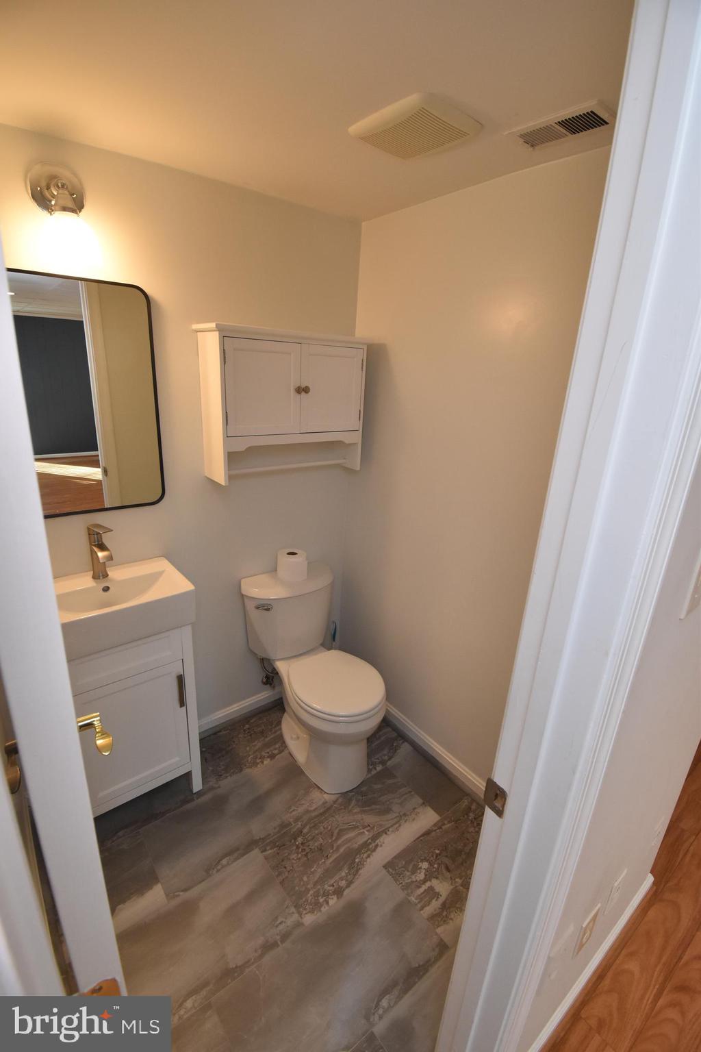 STRATHMEADE SQUARE - Residential Lease