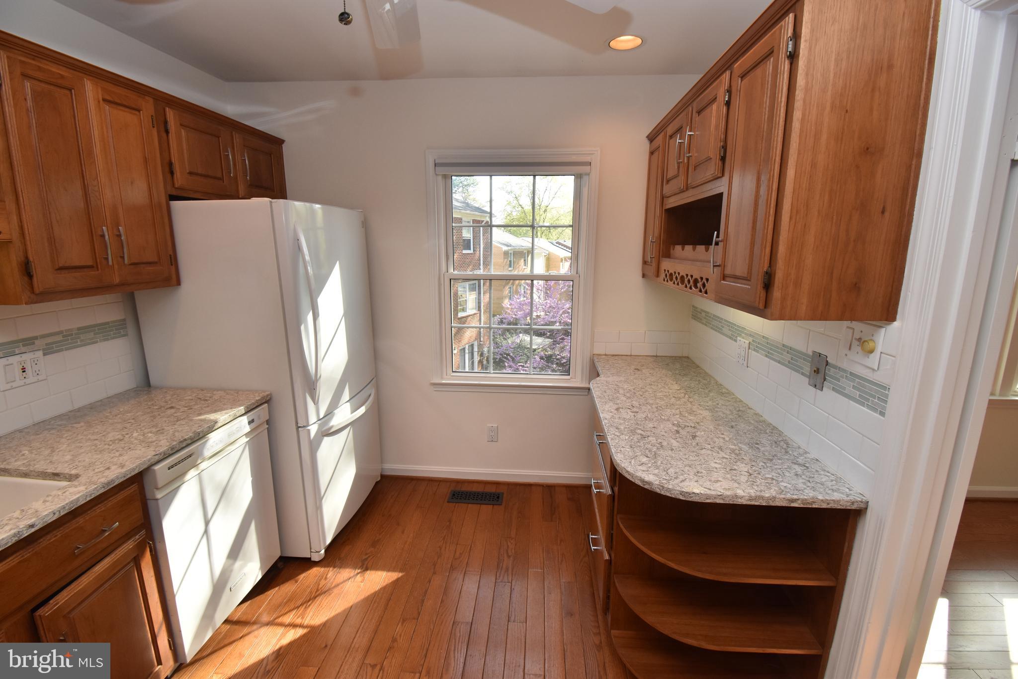 STRATHMEADE SQUARE - Residential Lease