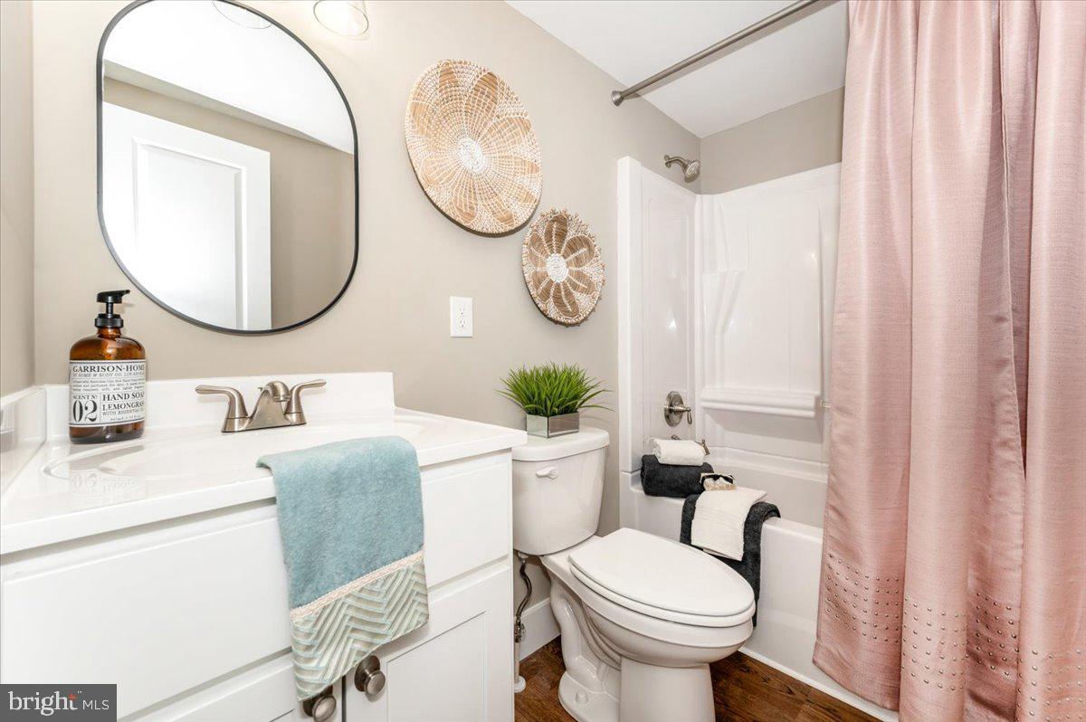 THE WOODS - Residential