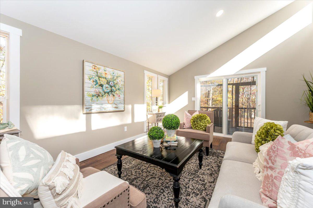 THE WOODS - Residential