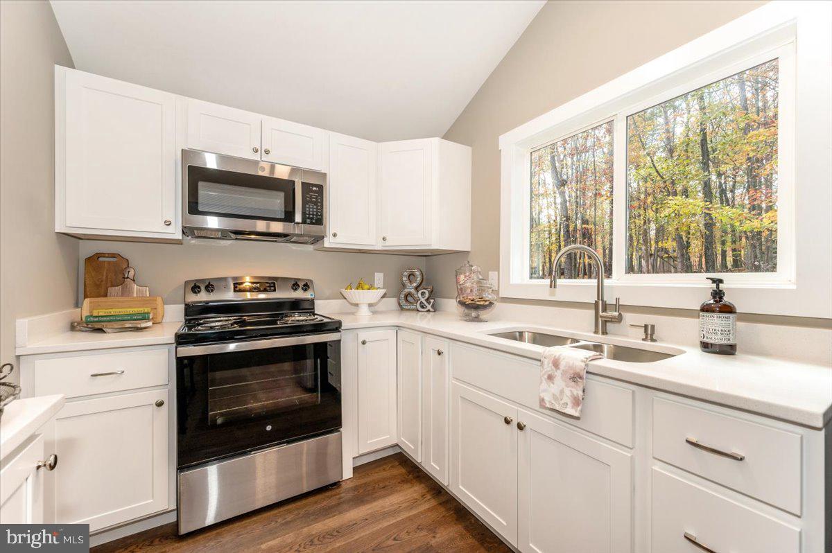 THE WOODS - Residential