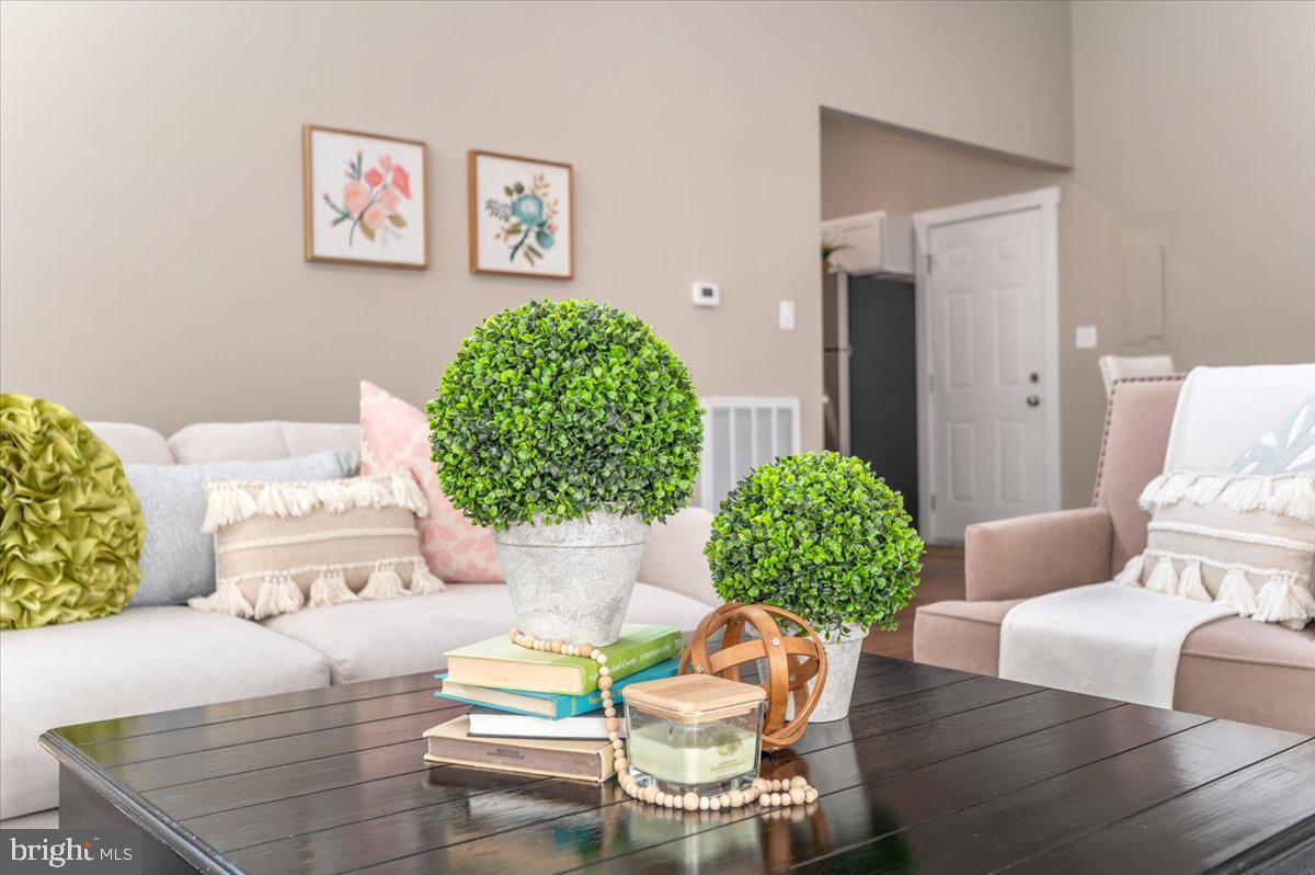 THE WOODS - Residential