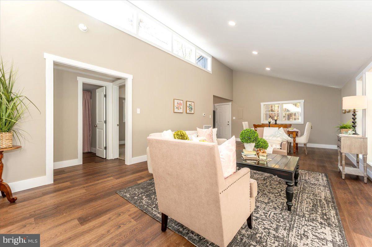 THE WOODS - Residential