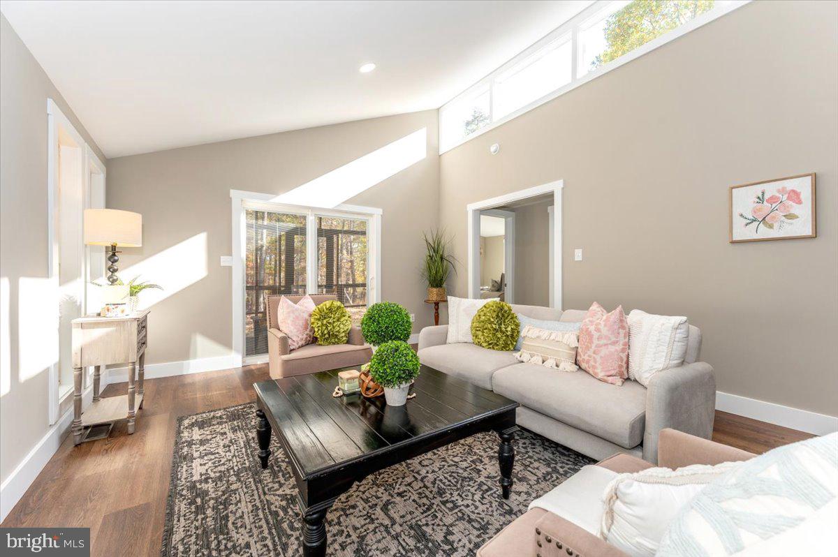 THE WOODS - Residential