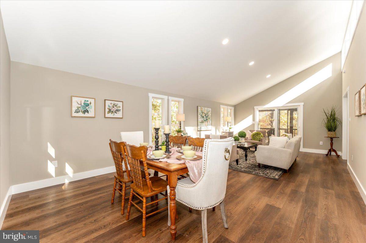 THE WOODS - Residential