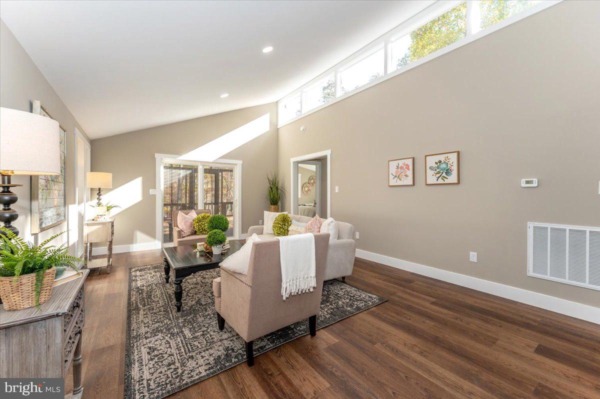 THE WOODS - Residential