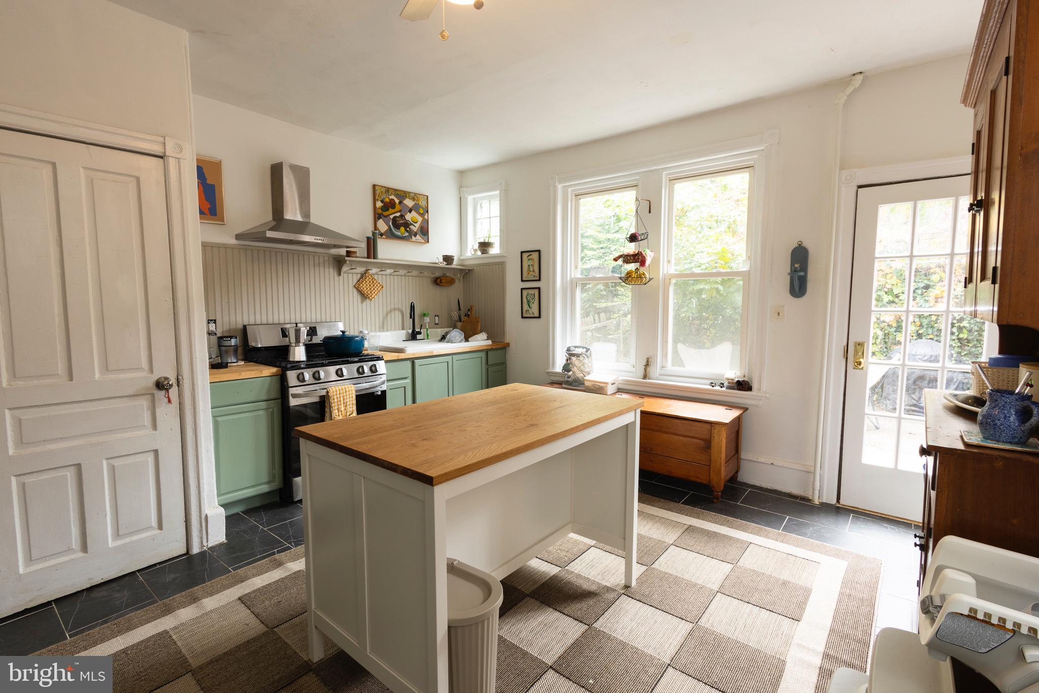 GERMANTOWN - Residential