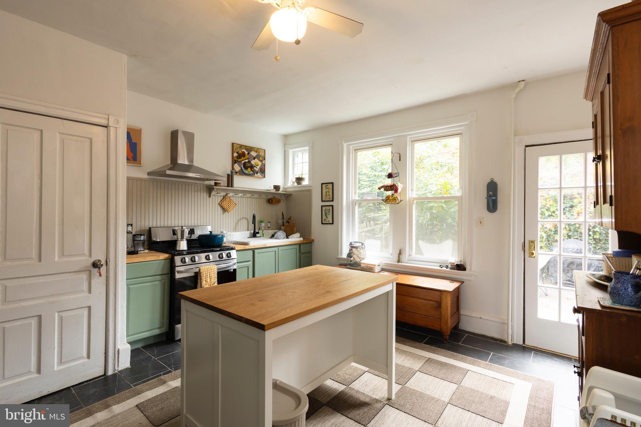 GERMANTOWN - Residential