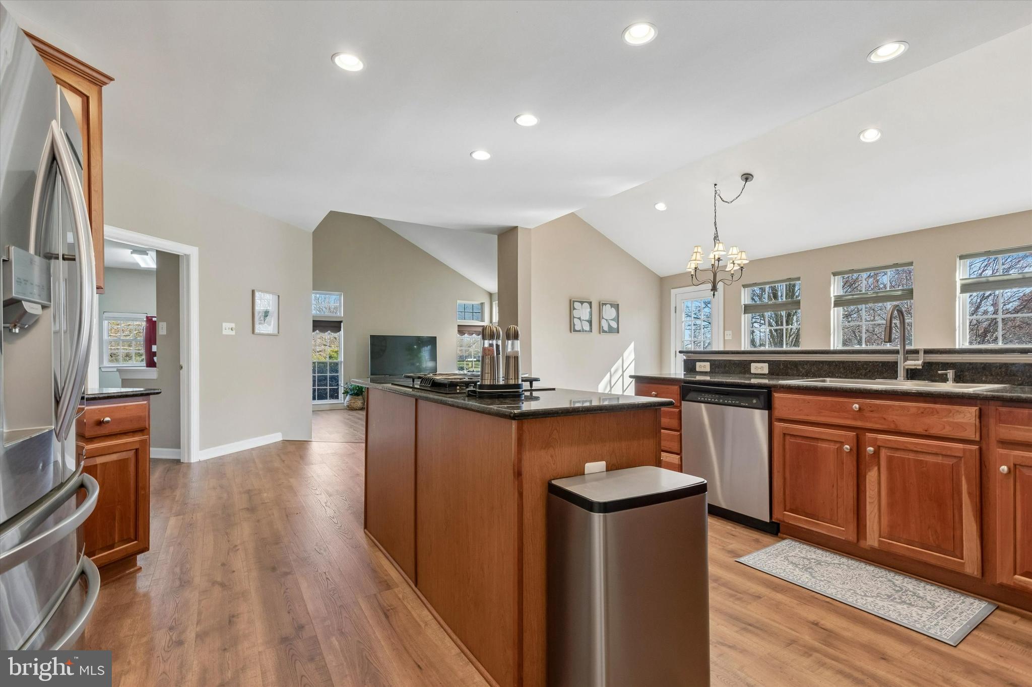 EQUESTRIAN COURT - Residential