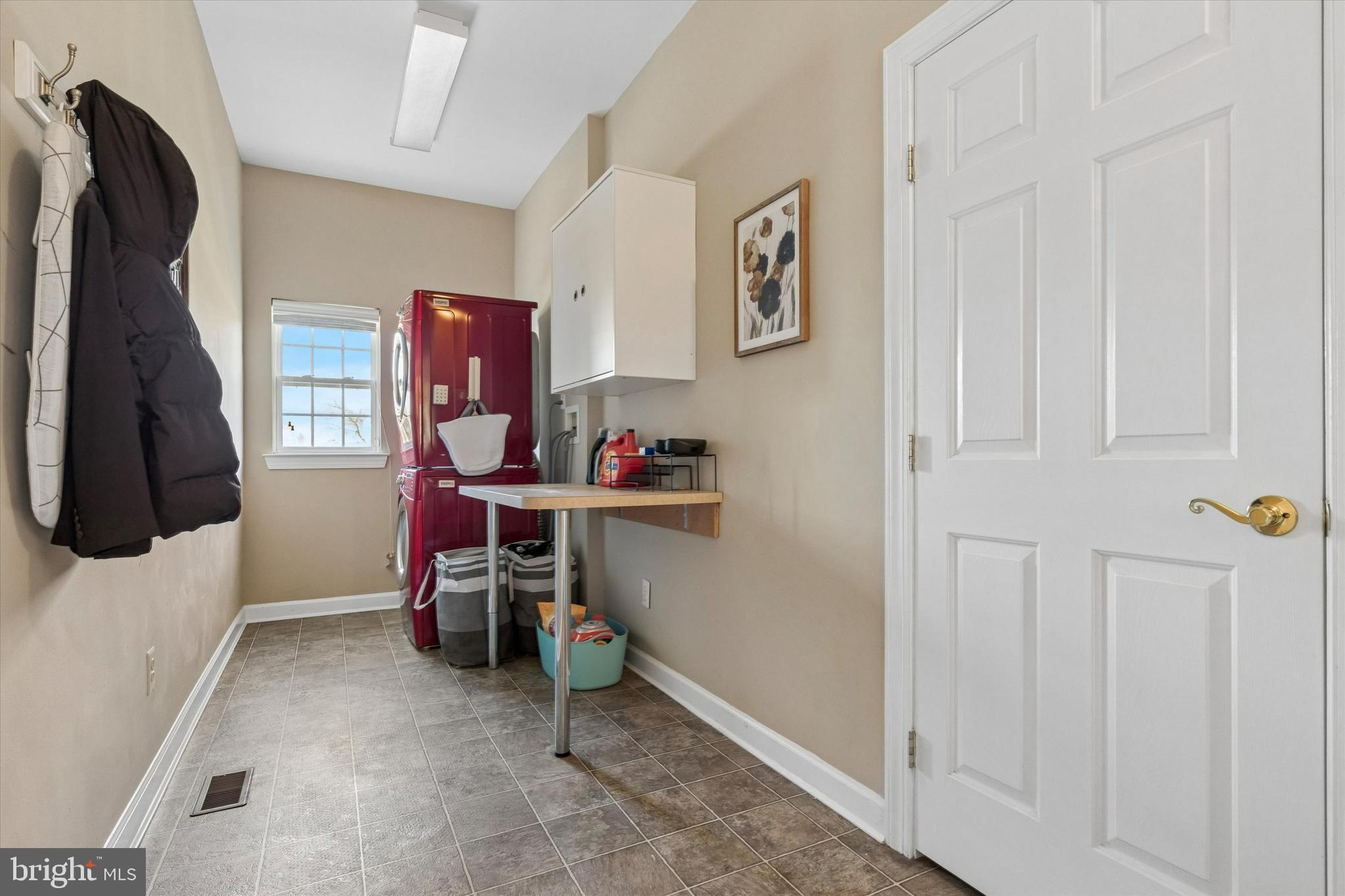 EQUESTRIAN COURT - Residential