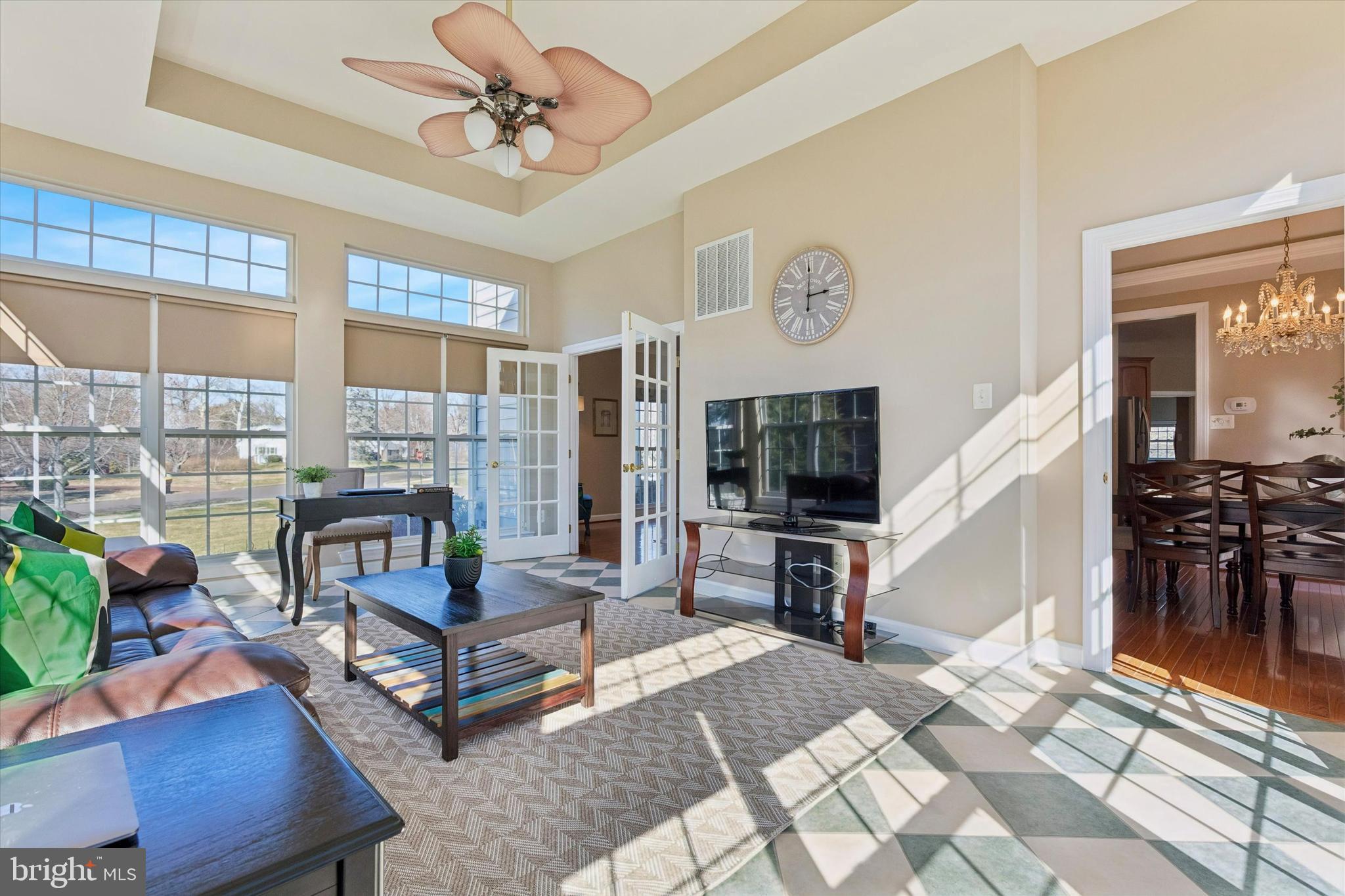 EQUESTRIAN COURT - Residential