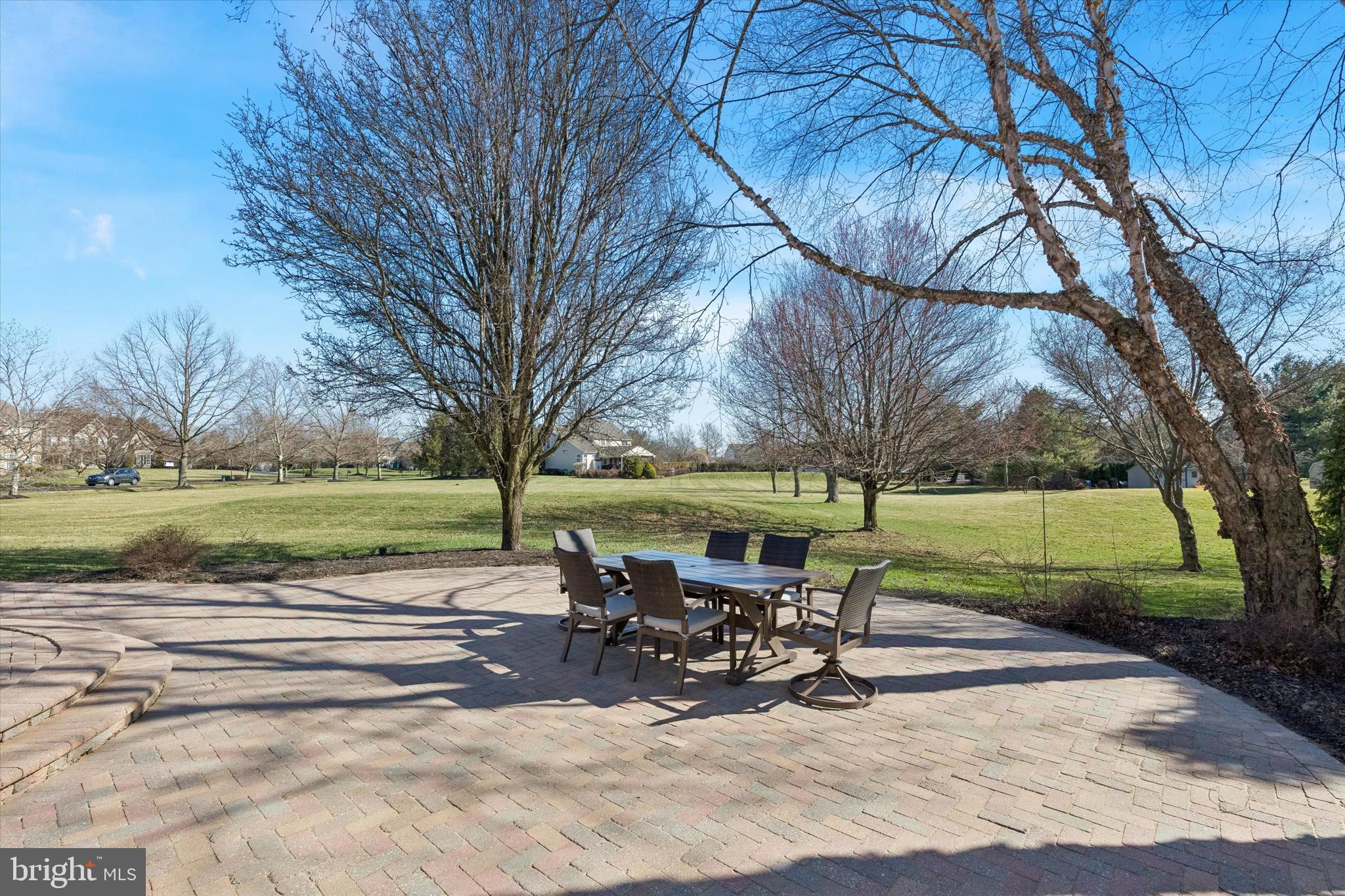 EQUESTRIAN COURT - Residential