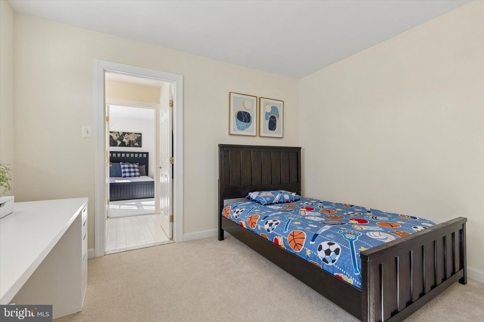 EQUESTRIAN COURT - Residential