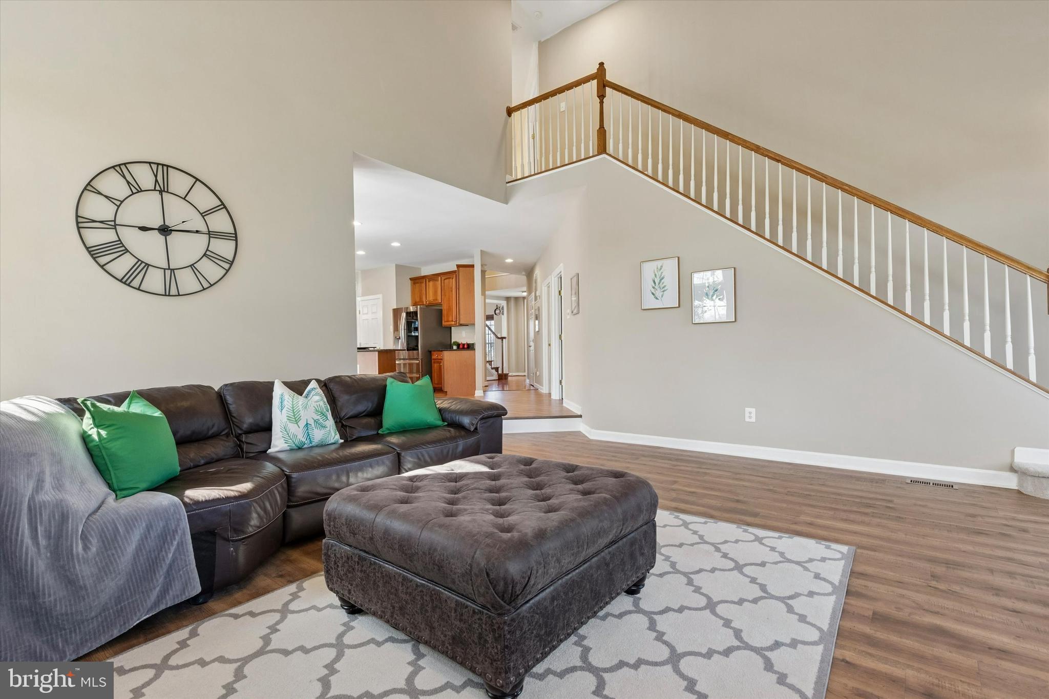 EQUESTRIAN COURT - Residential