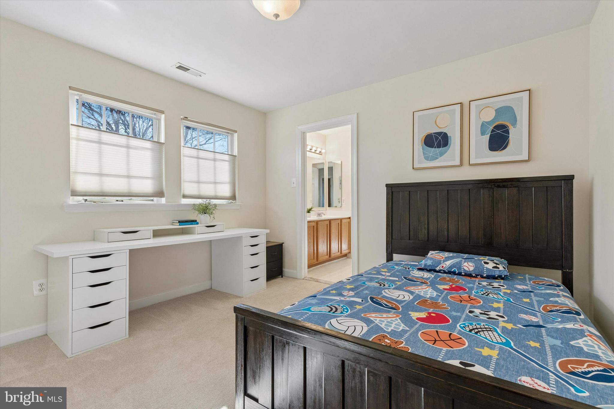 EQUESTRIAN COURT - Residential