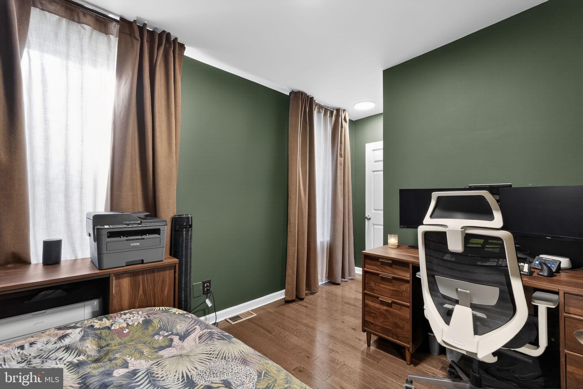 GRADUATE HOSPITAL - Residential