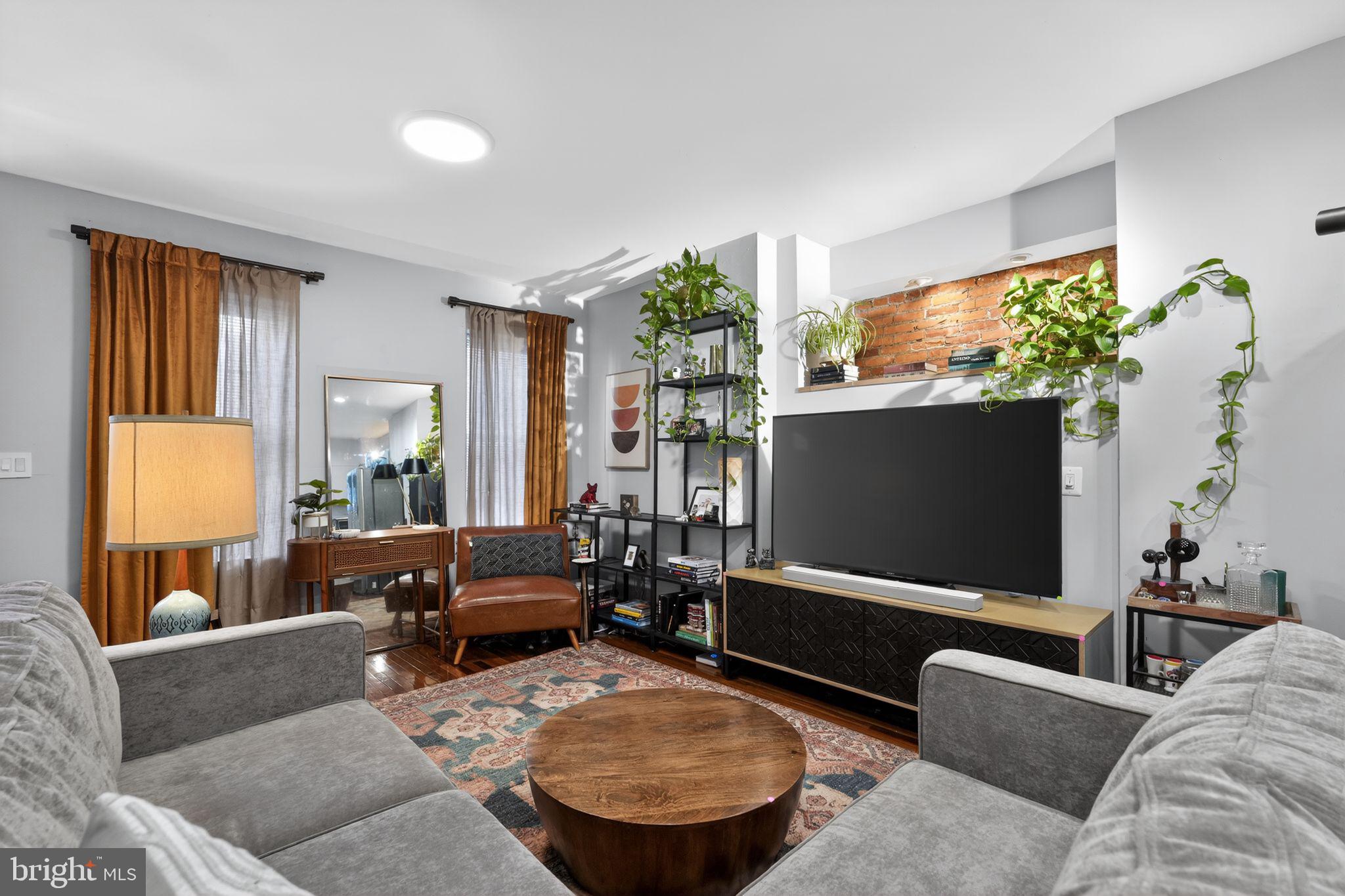 GRADUATE HOSPITAL - Residential