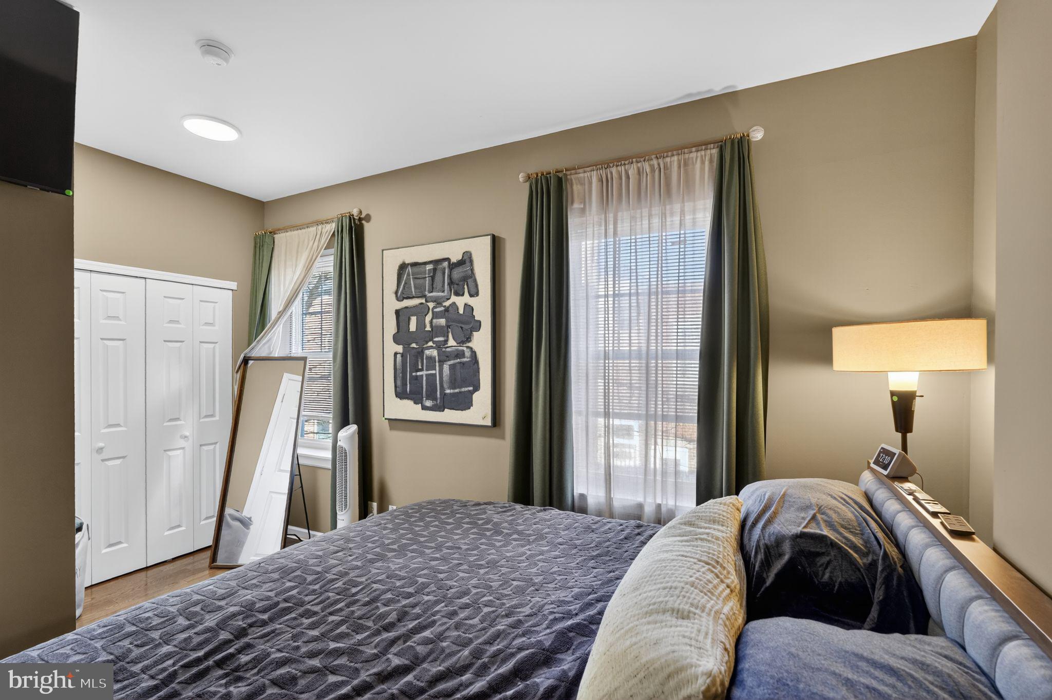 GRADUATE HOSPITAL - Residential