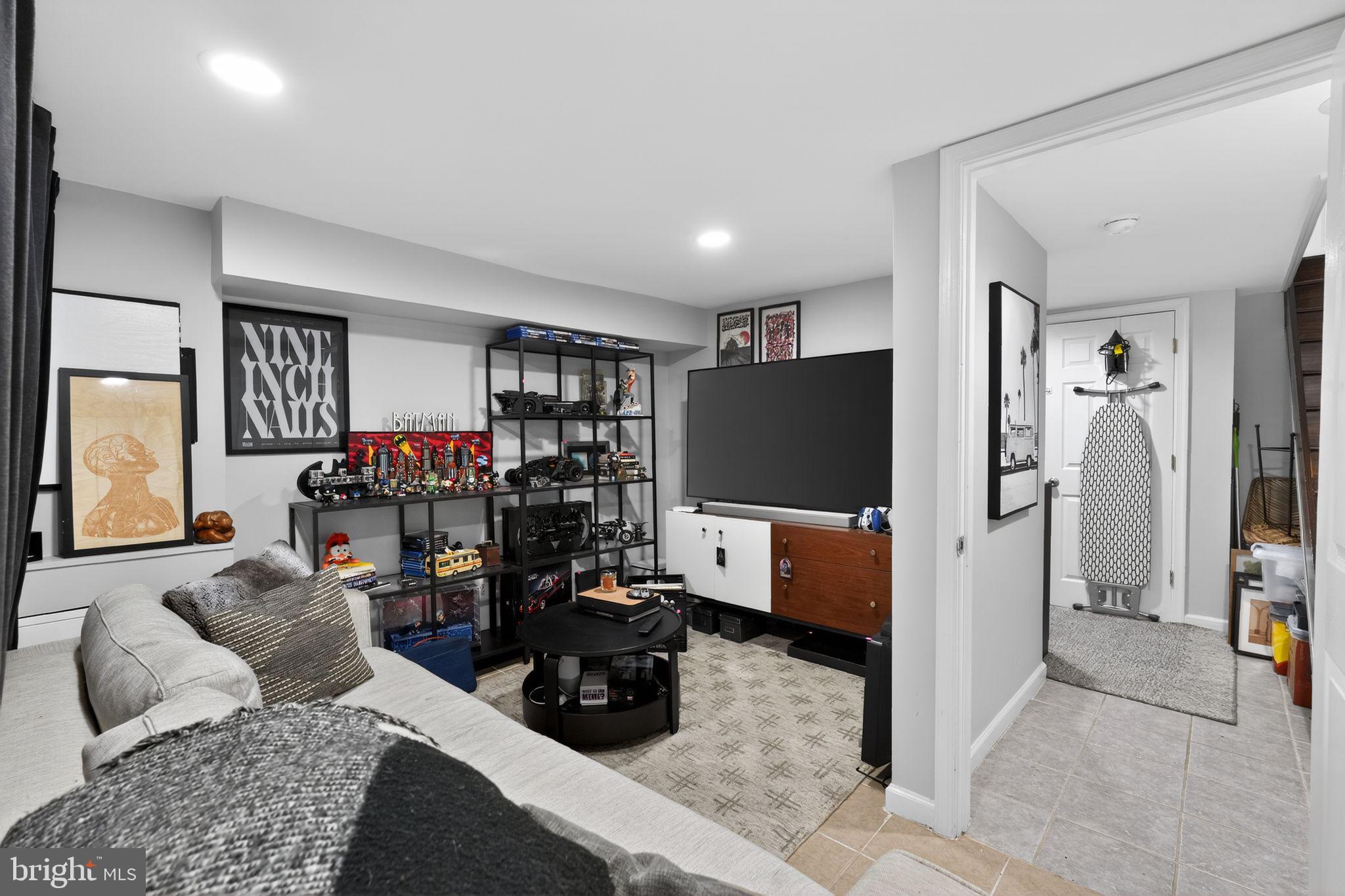 GRADUATE HOSPITAL - Residential