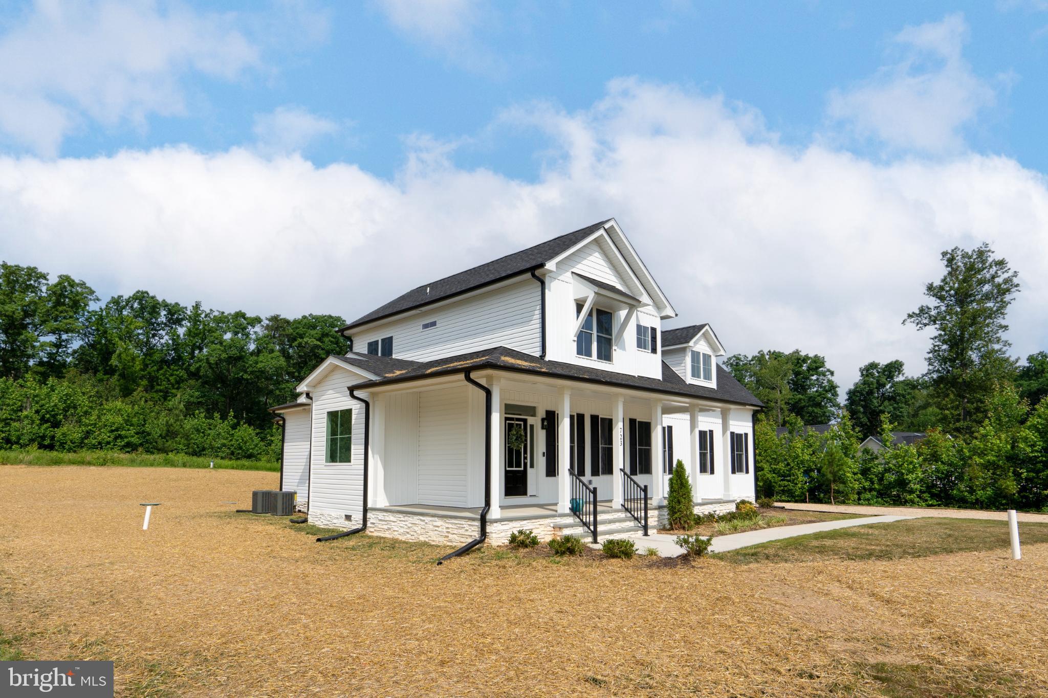 NOAH'S LANDING - Residential