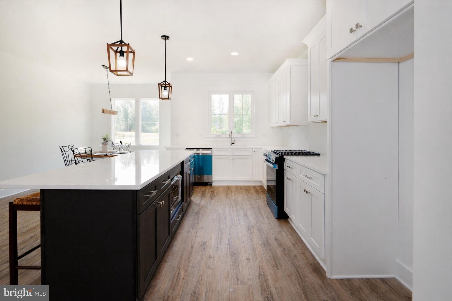 NOAH'S LANDING - Residential