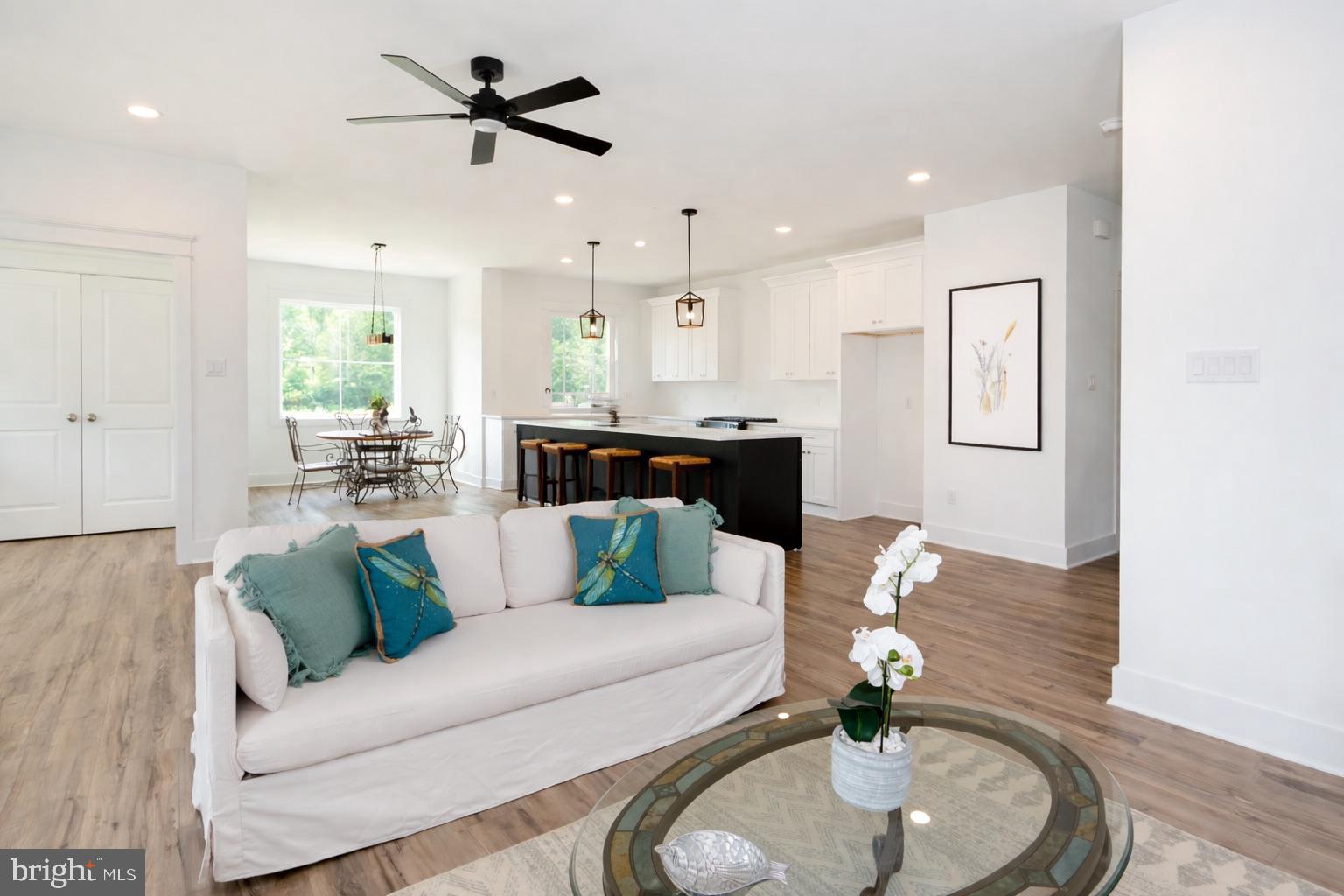 NOAH'S LANDING - Residential