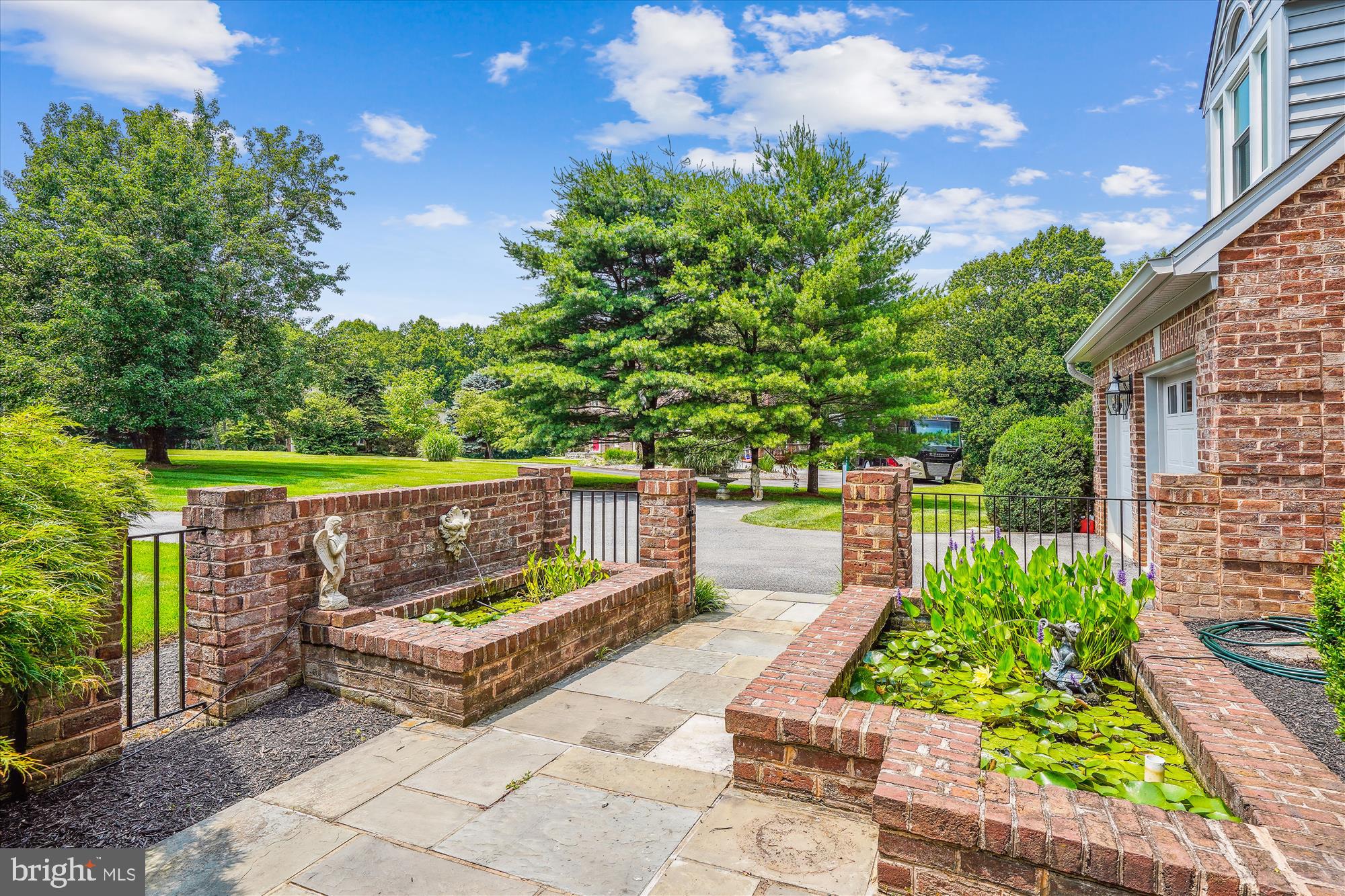 16429 EQUESTRIAN LANE