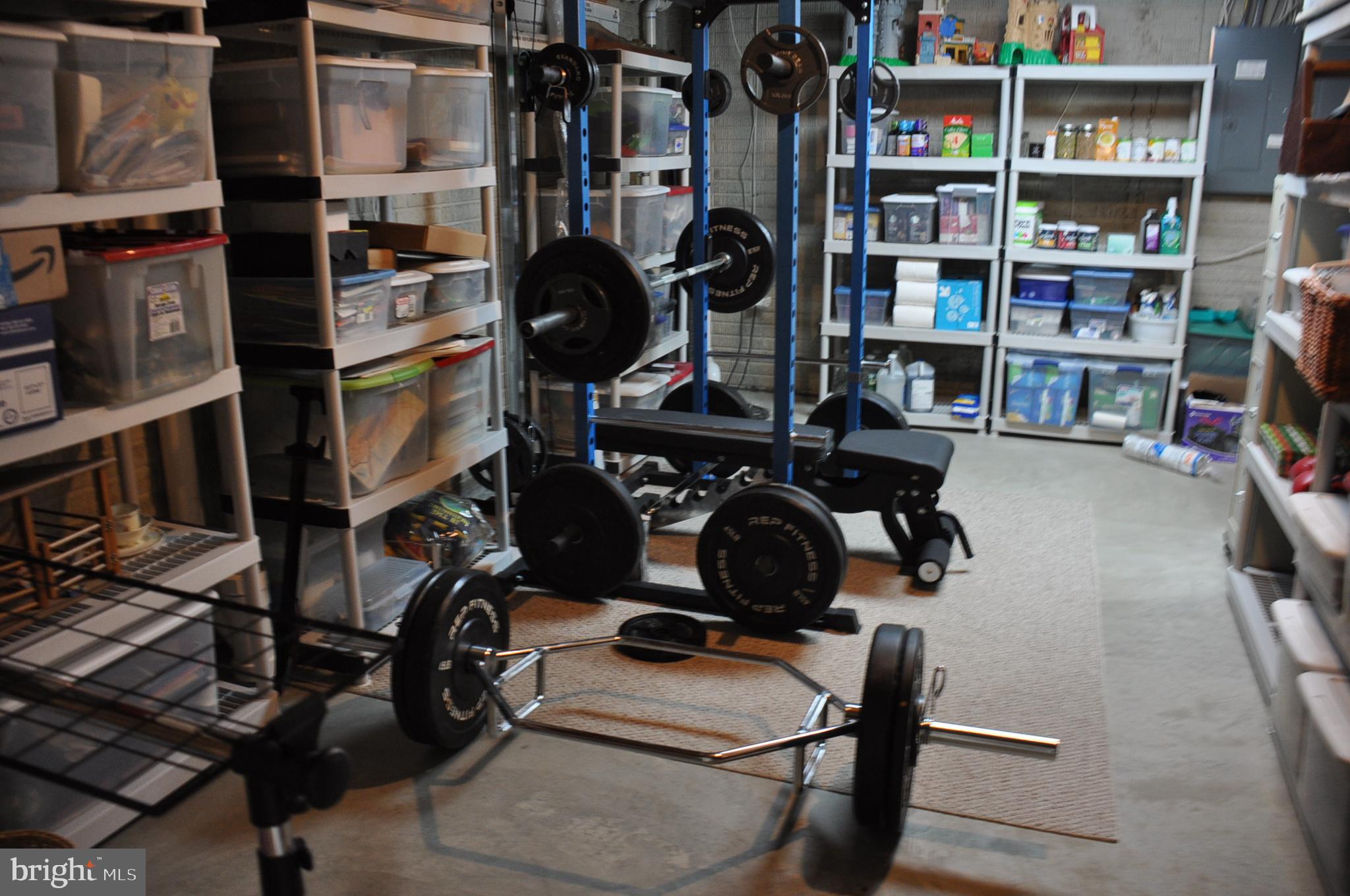 MAXA MEADOWS - Residential