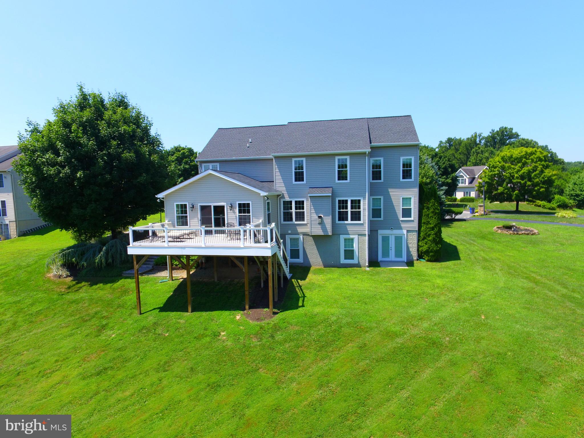 MAXA MEADOWS - Residential