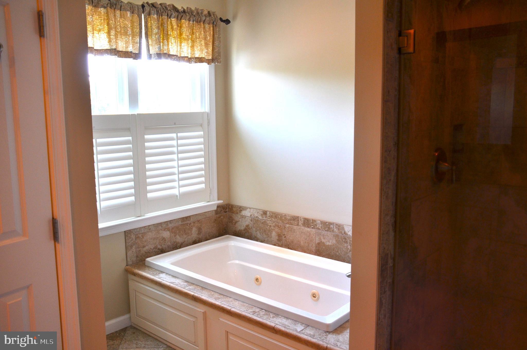 MAXA MEADOWS - Residential