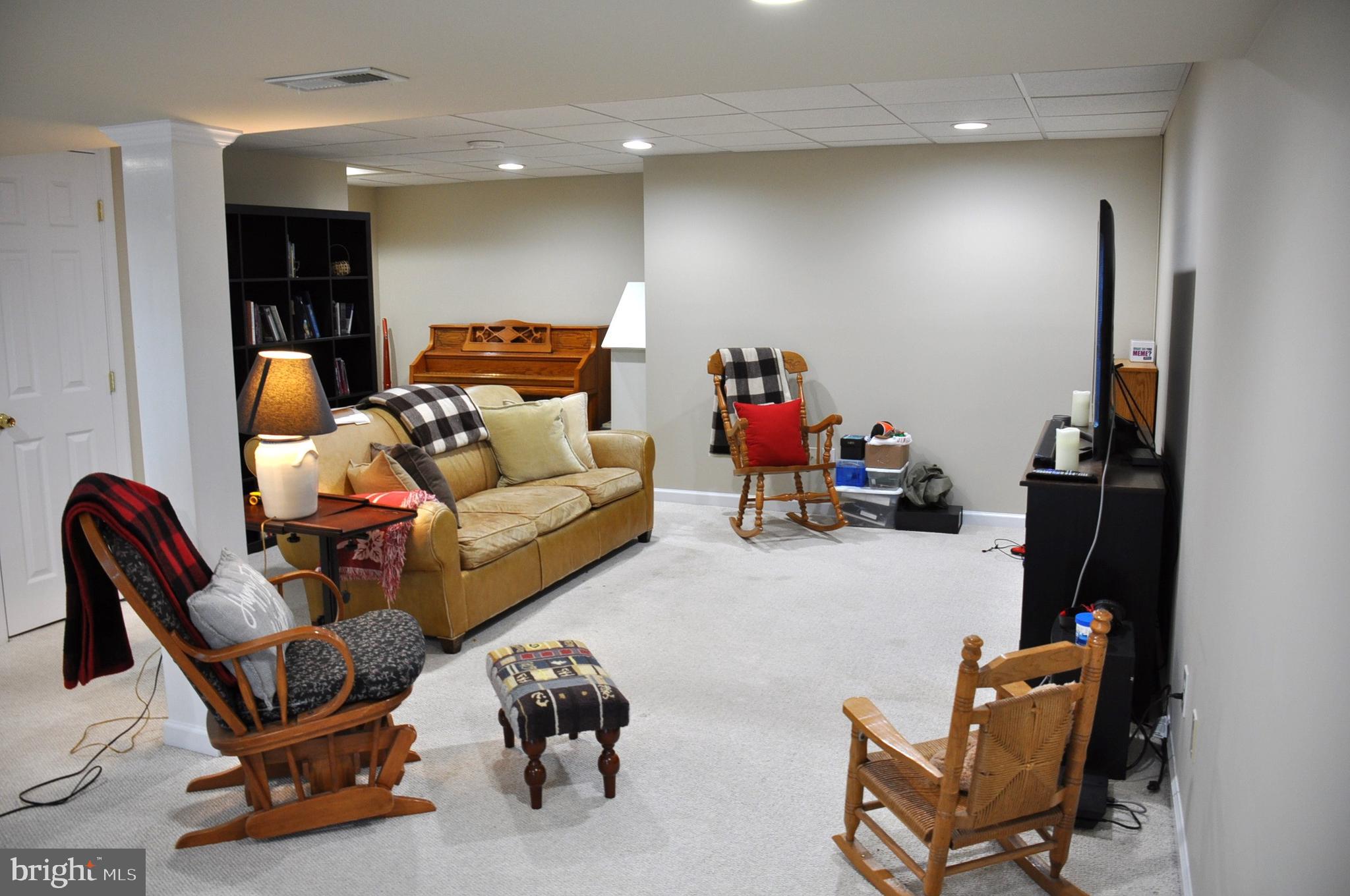 MAXA MEADOWS - Residential