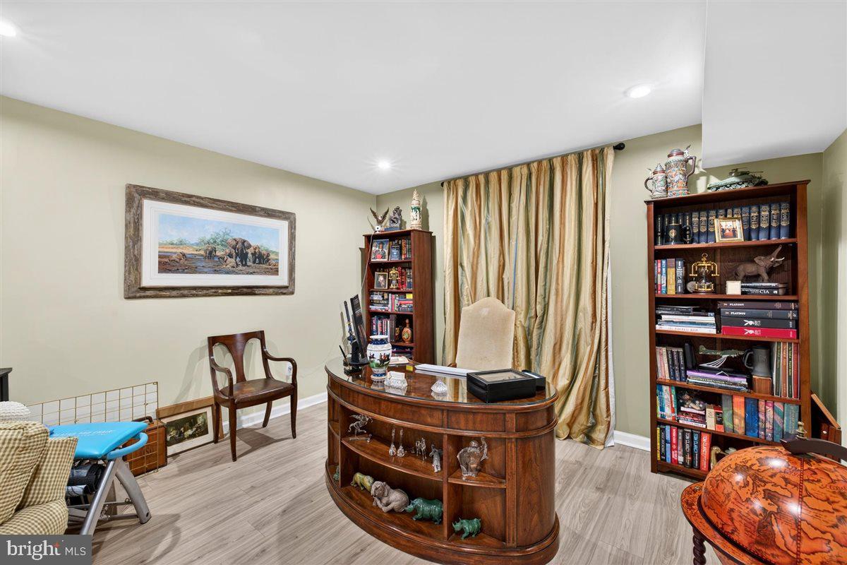 HOMESTEAD - Residential