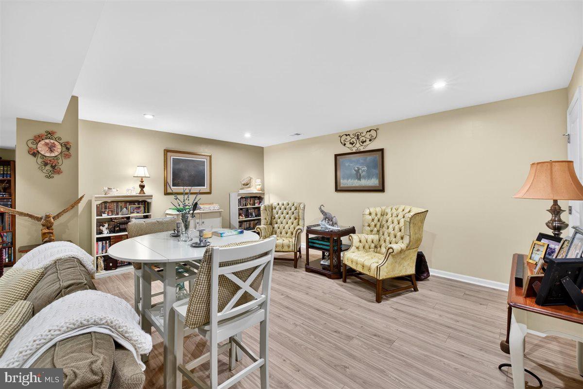 HOMESTEAD - Residential