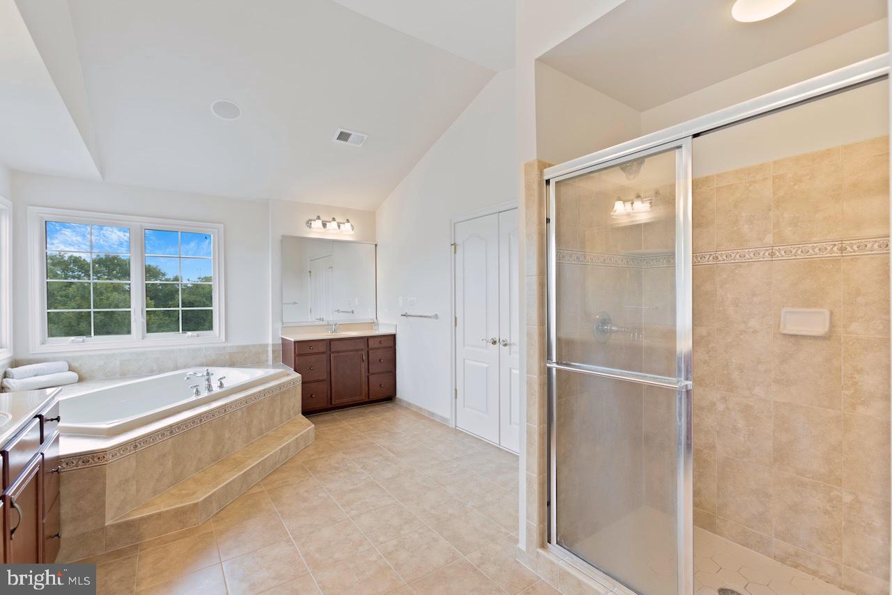 LOUDOUN VALLEY ESTATES - Residential