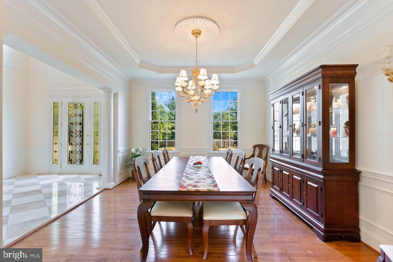 LOUDOUN VALLEY ESTATES - Residential