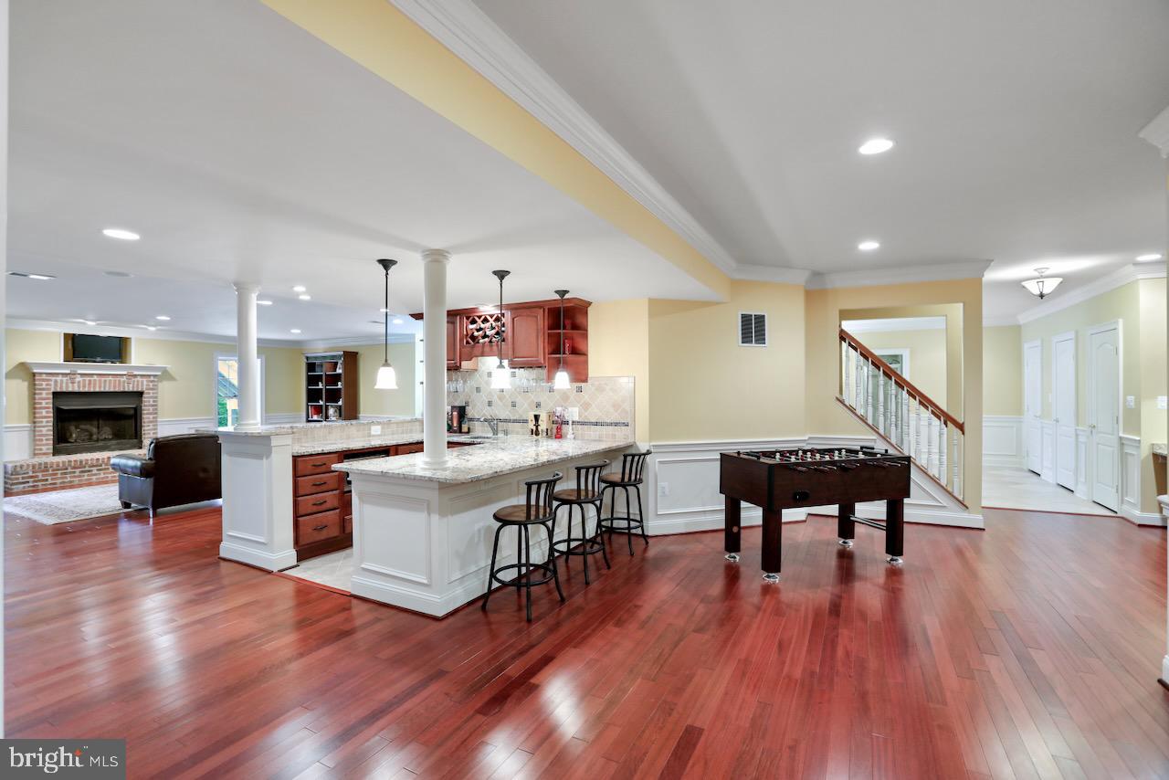 LOUDOUN VALLEY ESTATES - Residential