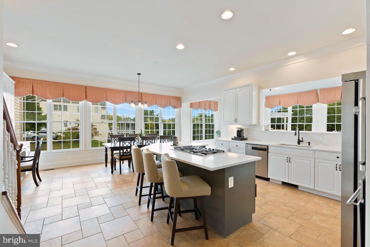 LOUDOUN VALLEY ESTATES - Residential